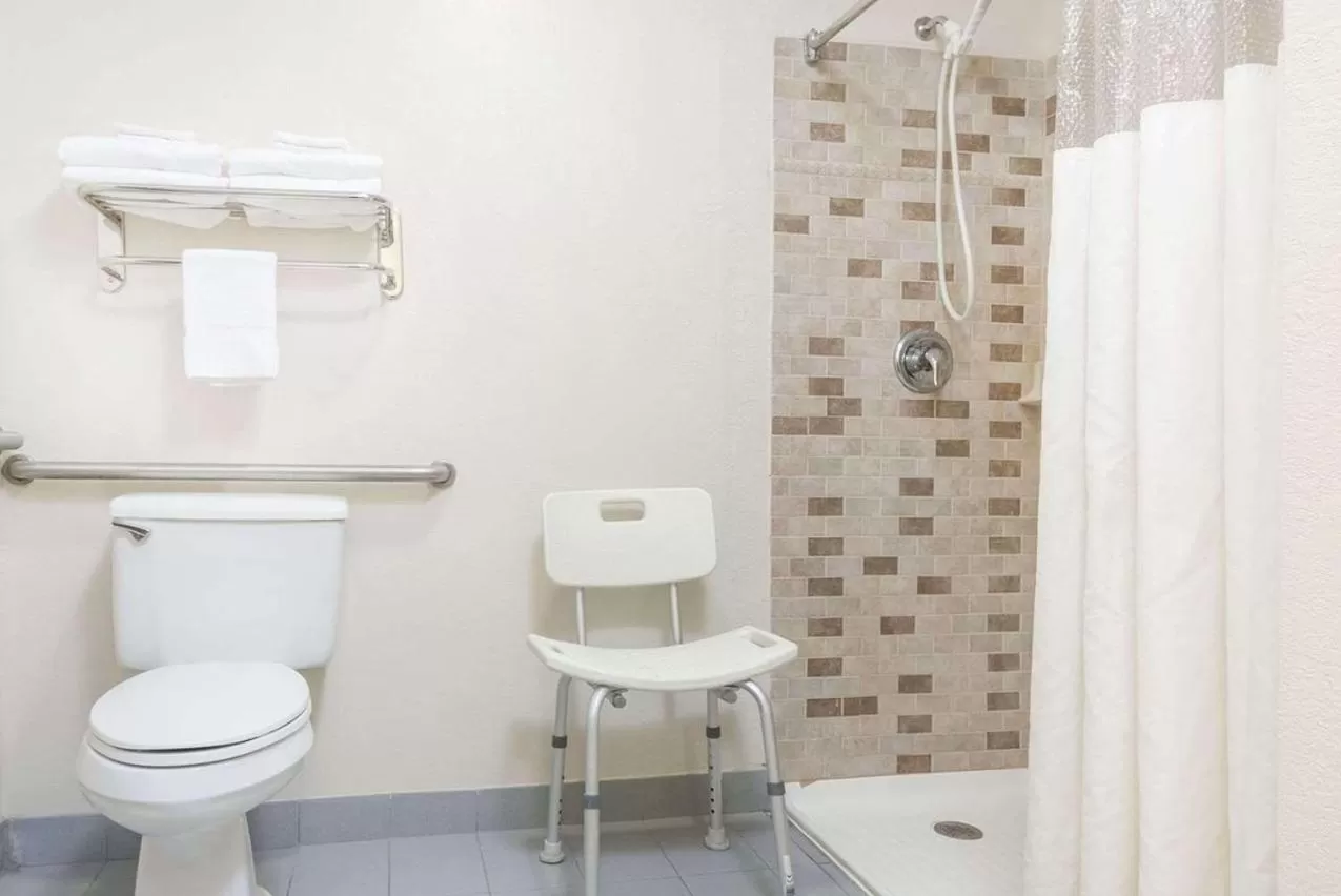 Shower in Days Inn by Wyndham Portland/Corpus Christi