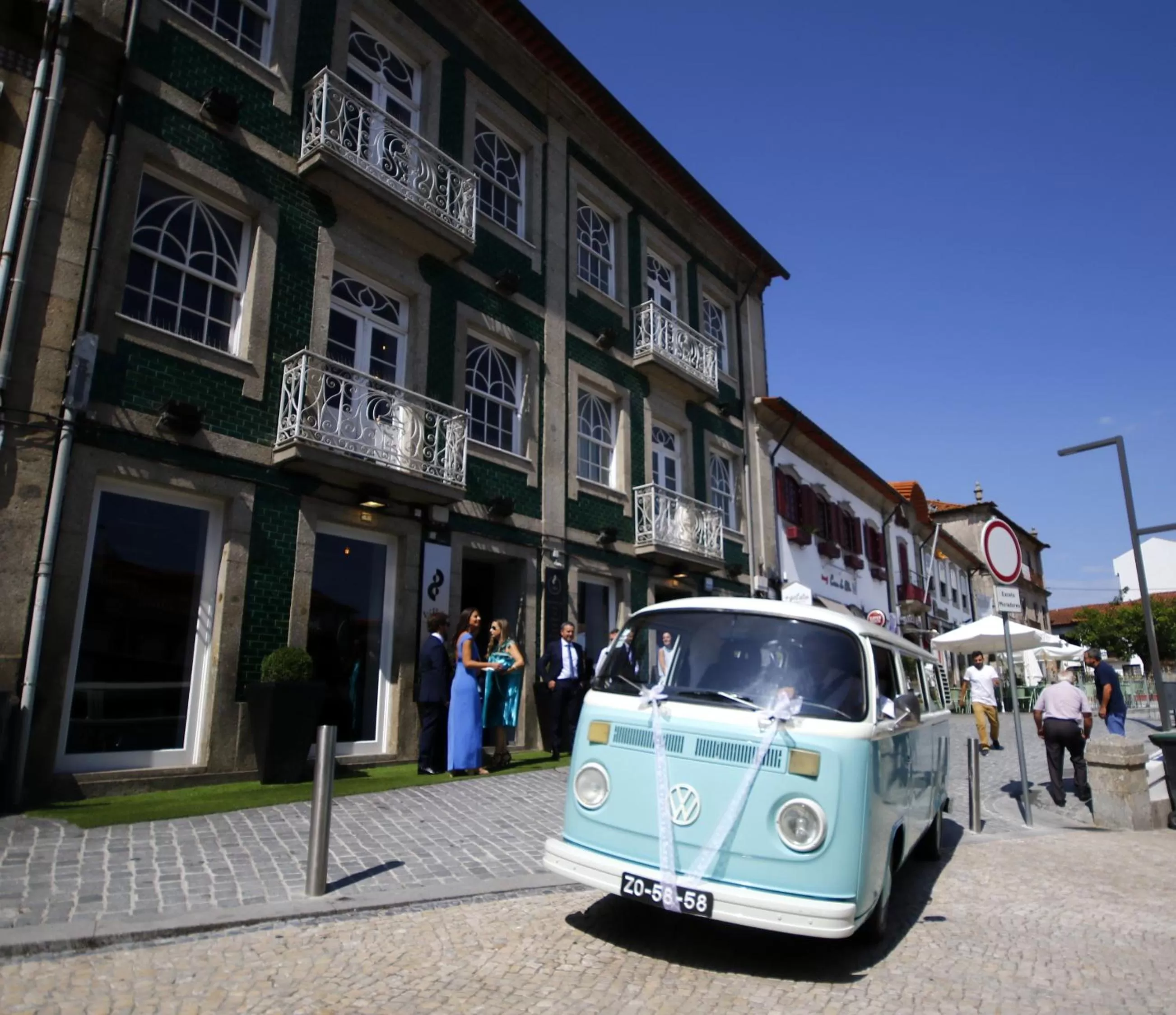 Property Building in 8 VILLAS Hotel & Bistrô