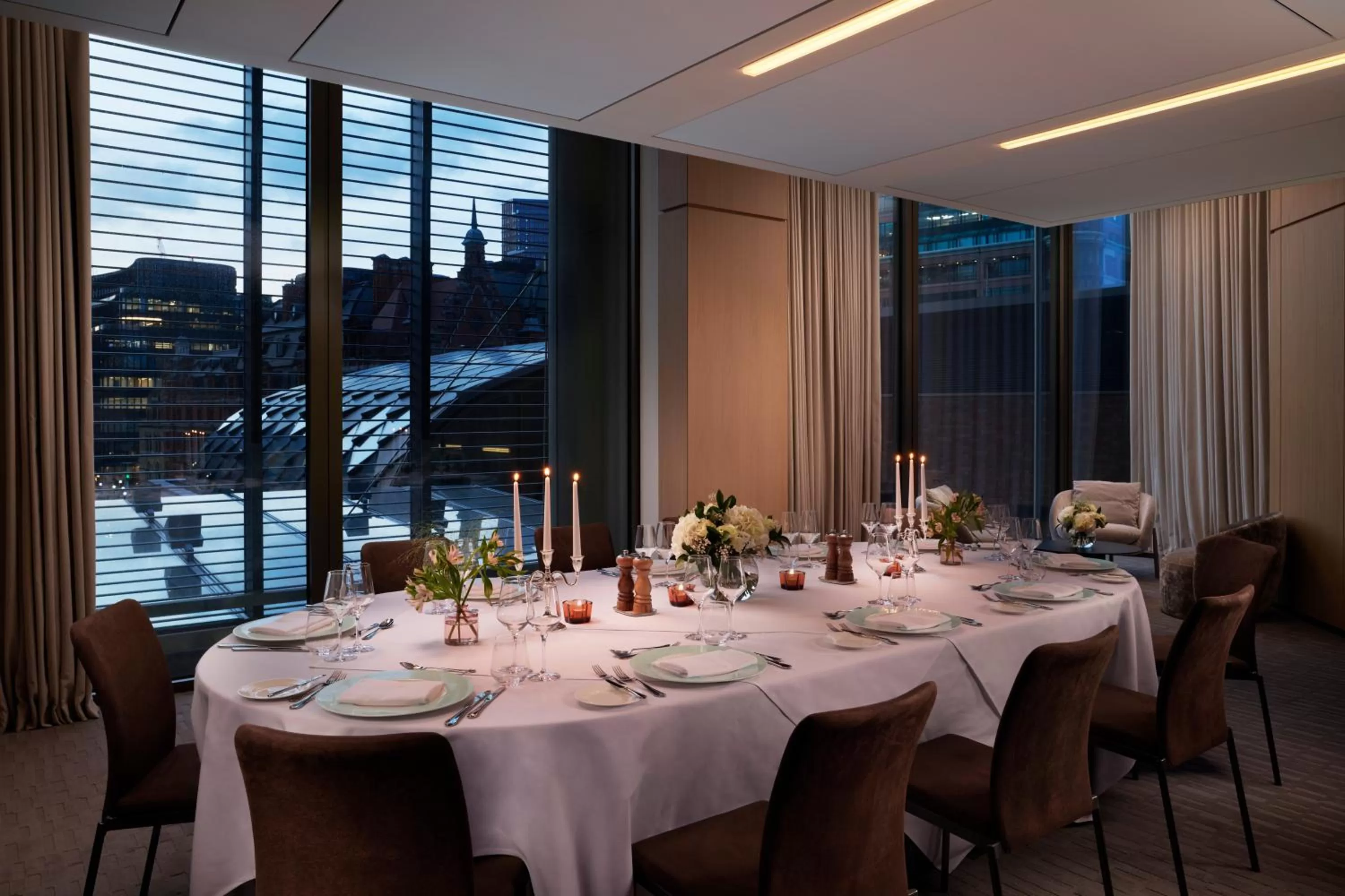 Meeting/conference room in Pan Pacific London