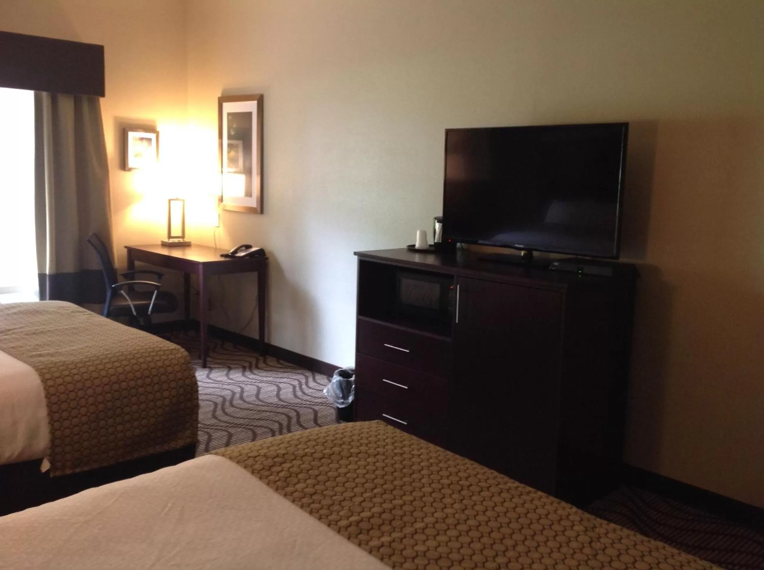 Day, Bed in Executive Inn and Suites Jefferson