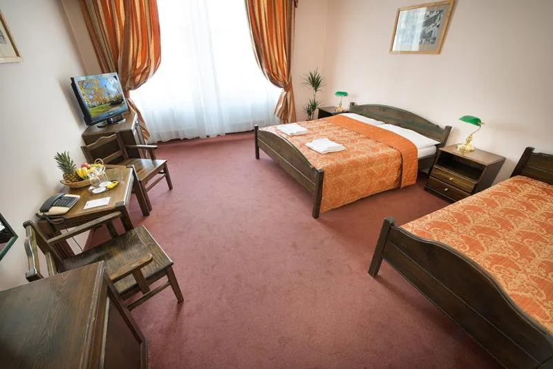 Photo of the whole room, Bed in U Medvidku-Brewery Hotel