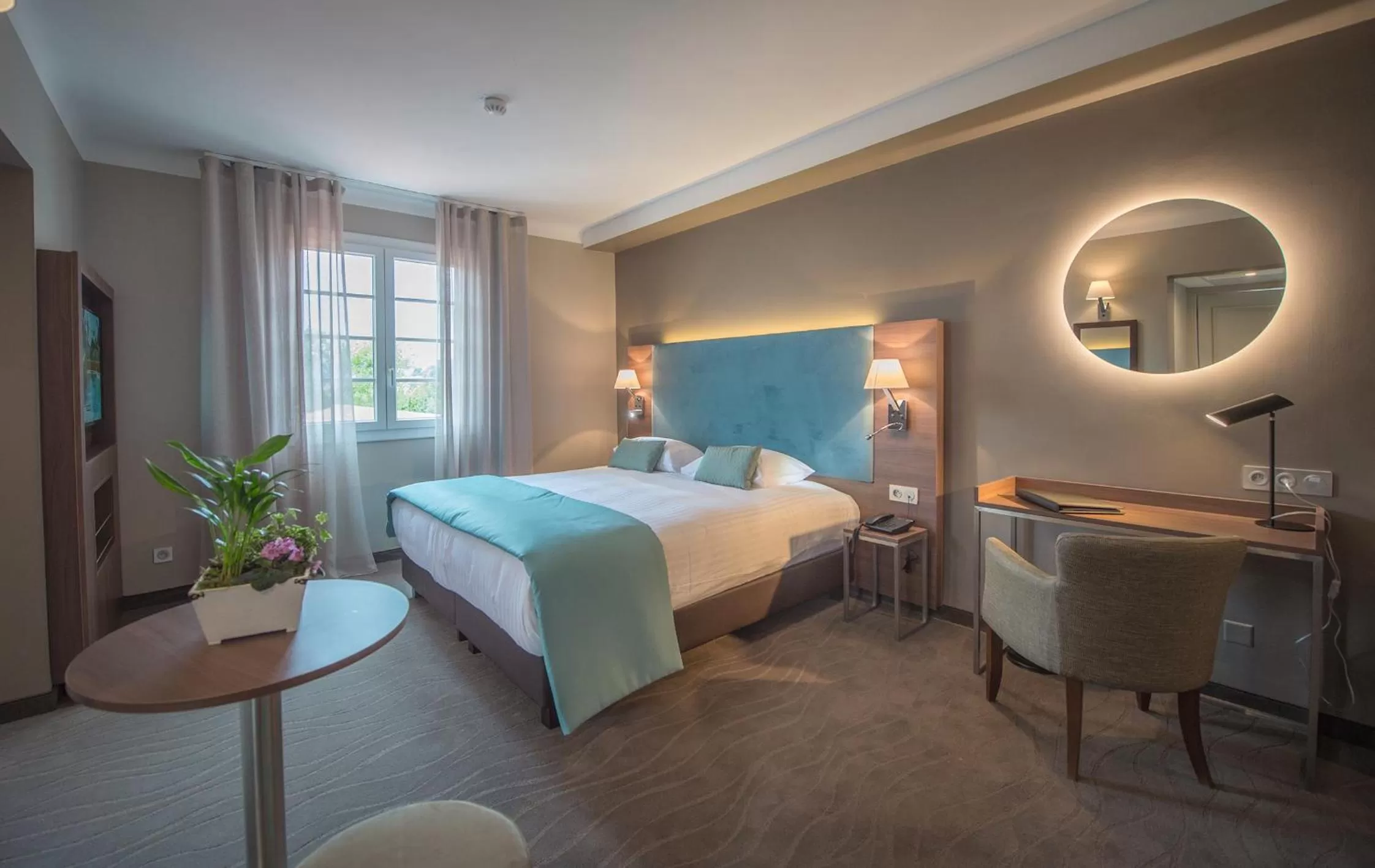 Bed in Hotel Lou Castelet