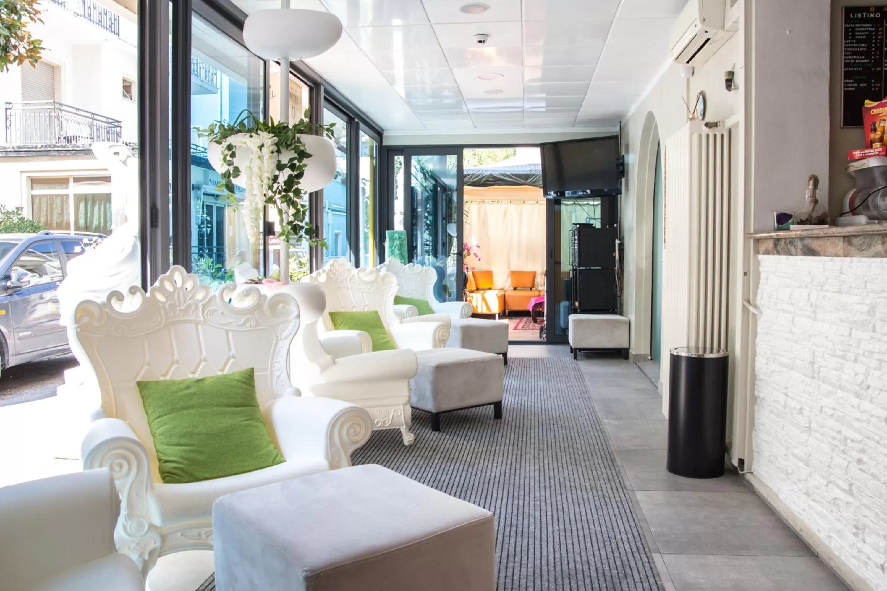 Lounge or bar in Hotel Okinawa