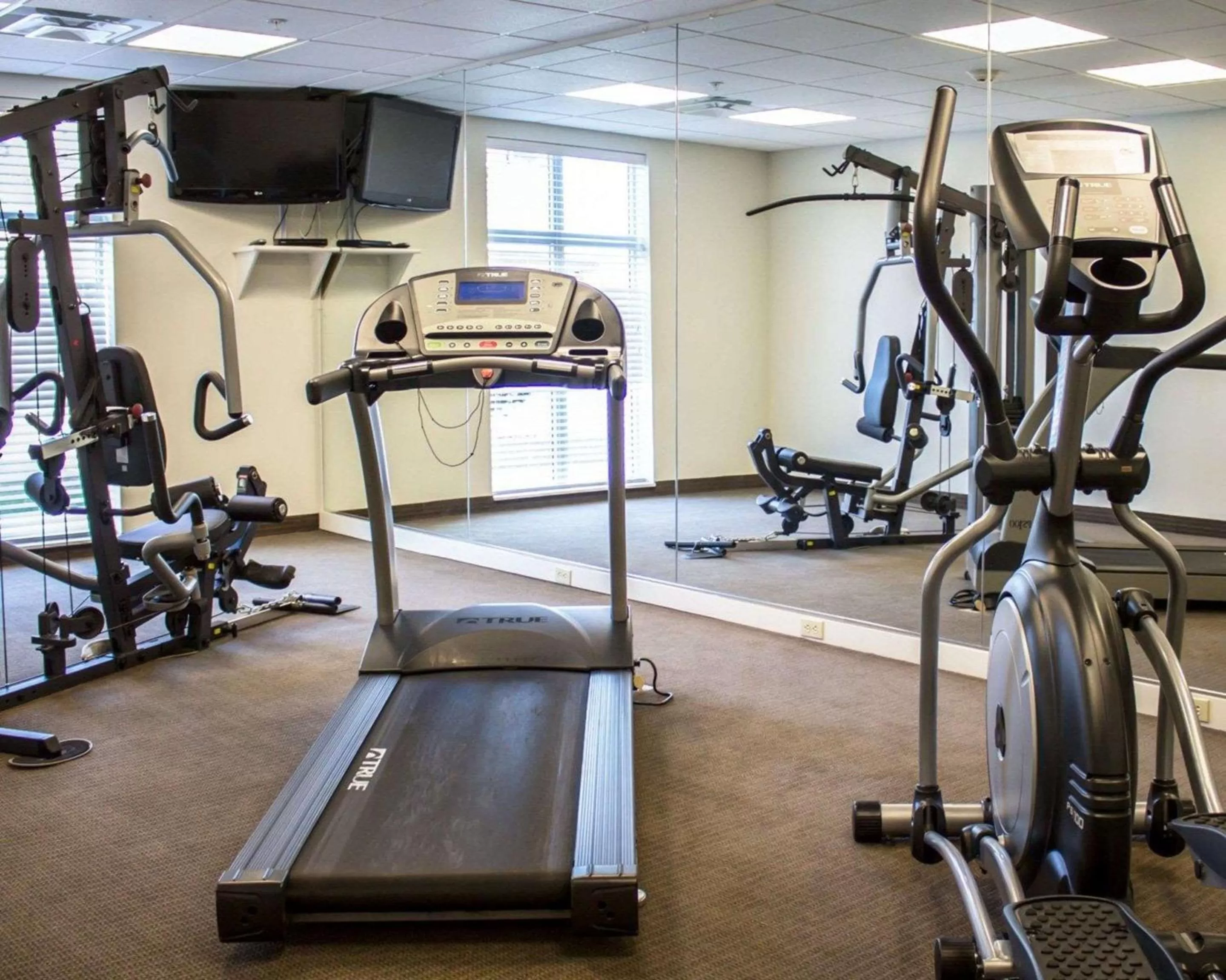 Fitness centre/facilities in Sleep Inn & Suites Moundsville - Wheeling