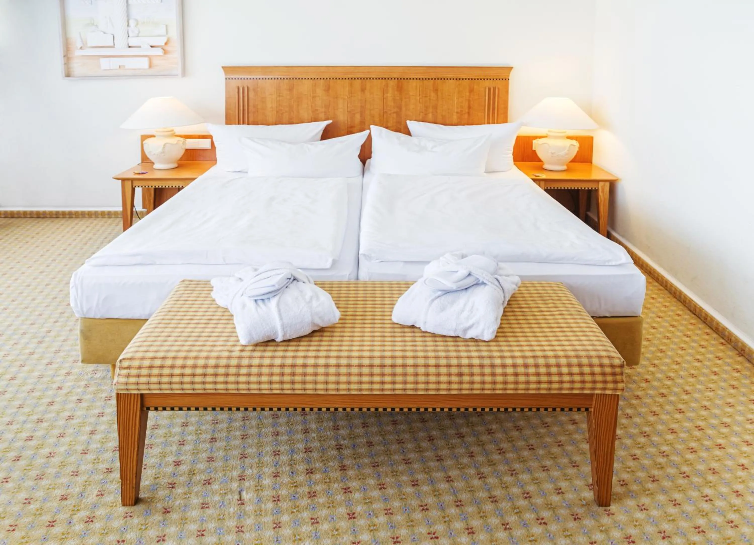 Photo of the whole room, Bed in Hotel Domicil Berlin by Golden Tulip