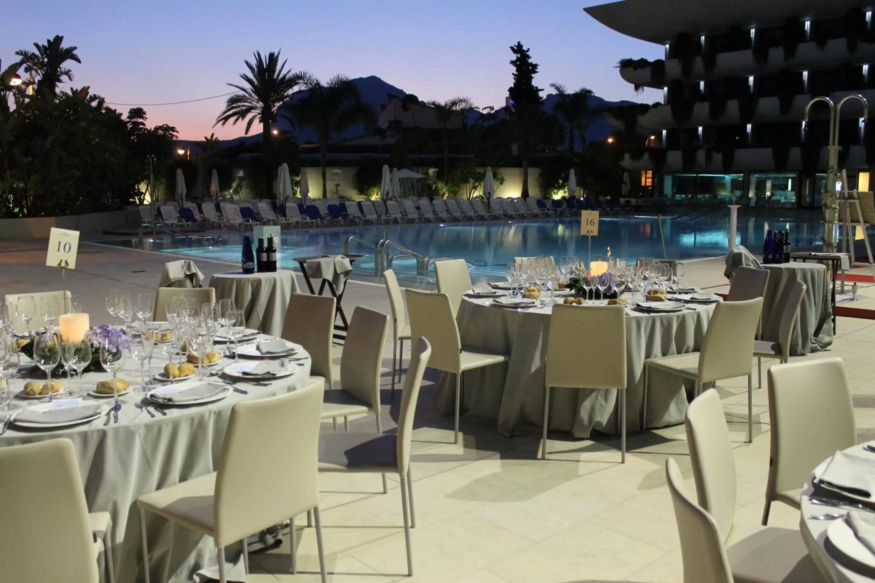 Business facilities in Hotel Deloix 4* Sup