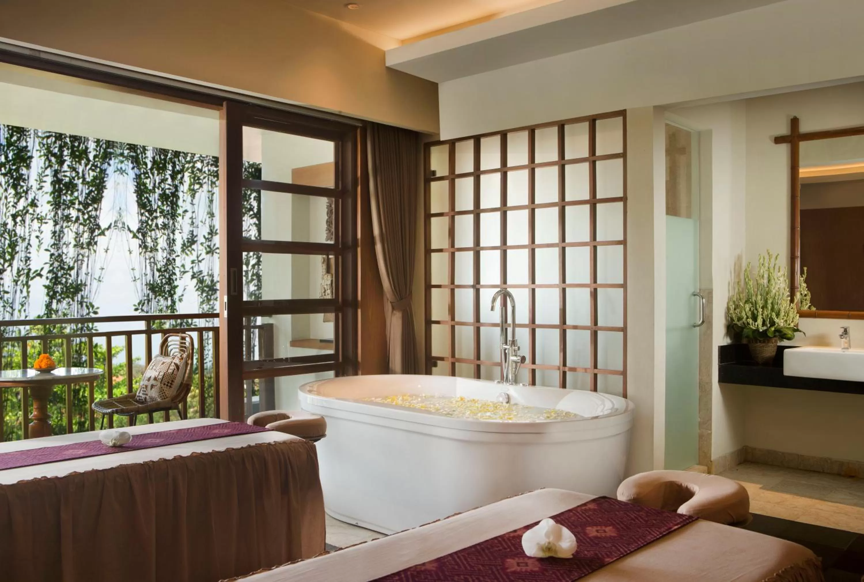 Spa and wellness centre/facilities, Bed in Ubud Village Hotel