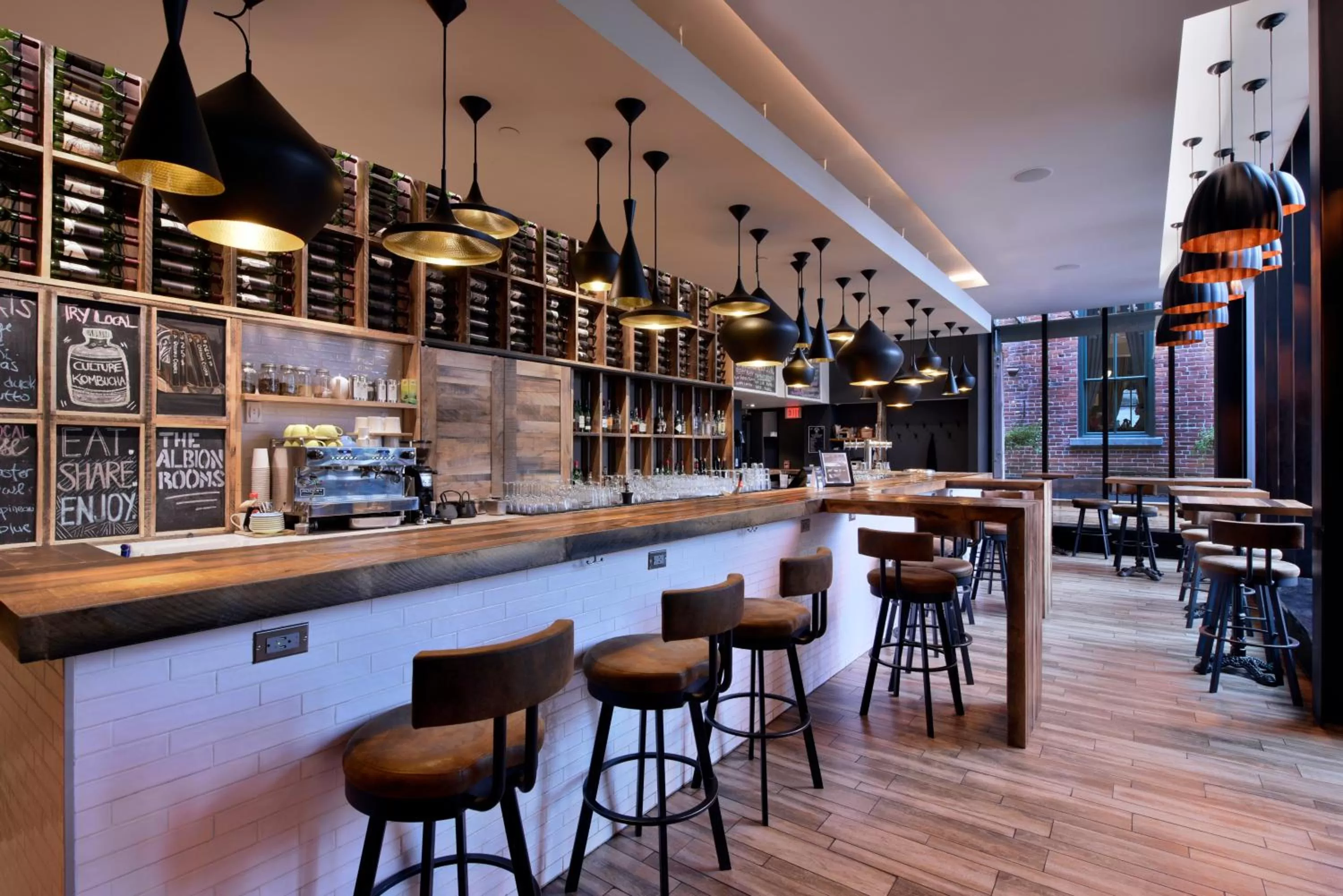 Lounge or bar in Novotel Ottawa City Centre Hotel