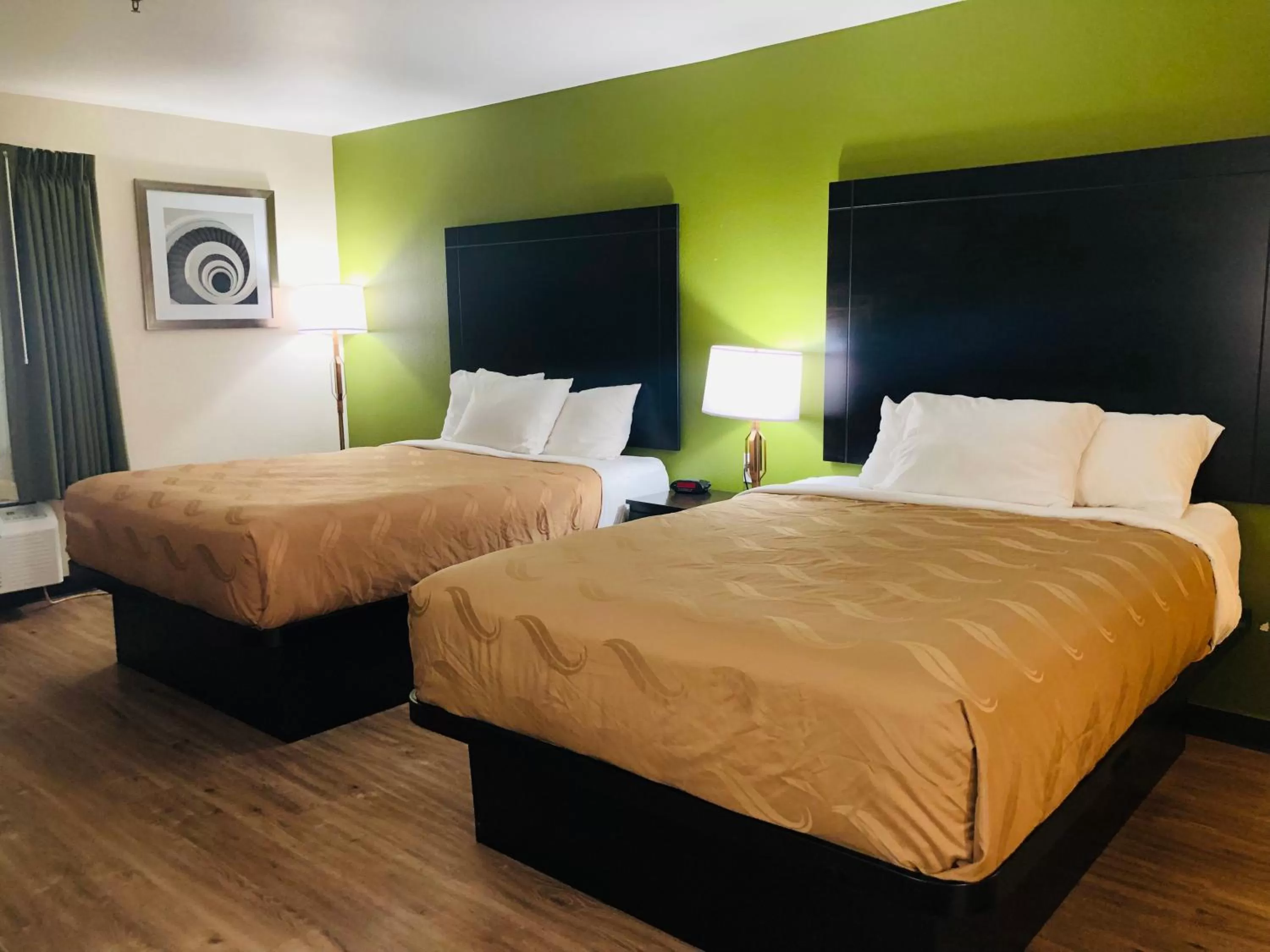 Photo of the whole room in Quality Inn & Suites Lake Charles South