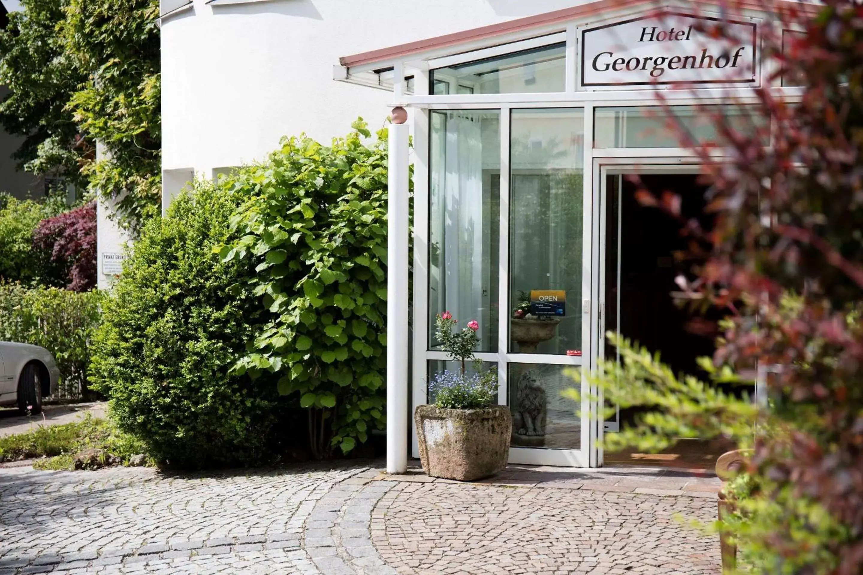 Property building in Hotel Georgenhof Markt Schwaben Property building in Hotel Georgenhof Markt Schwaben