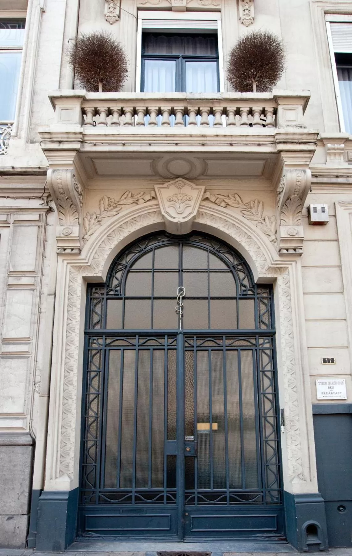 Facade/entrance in B&B The Baron