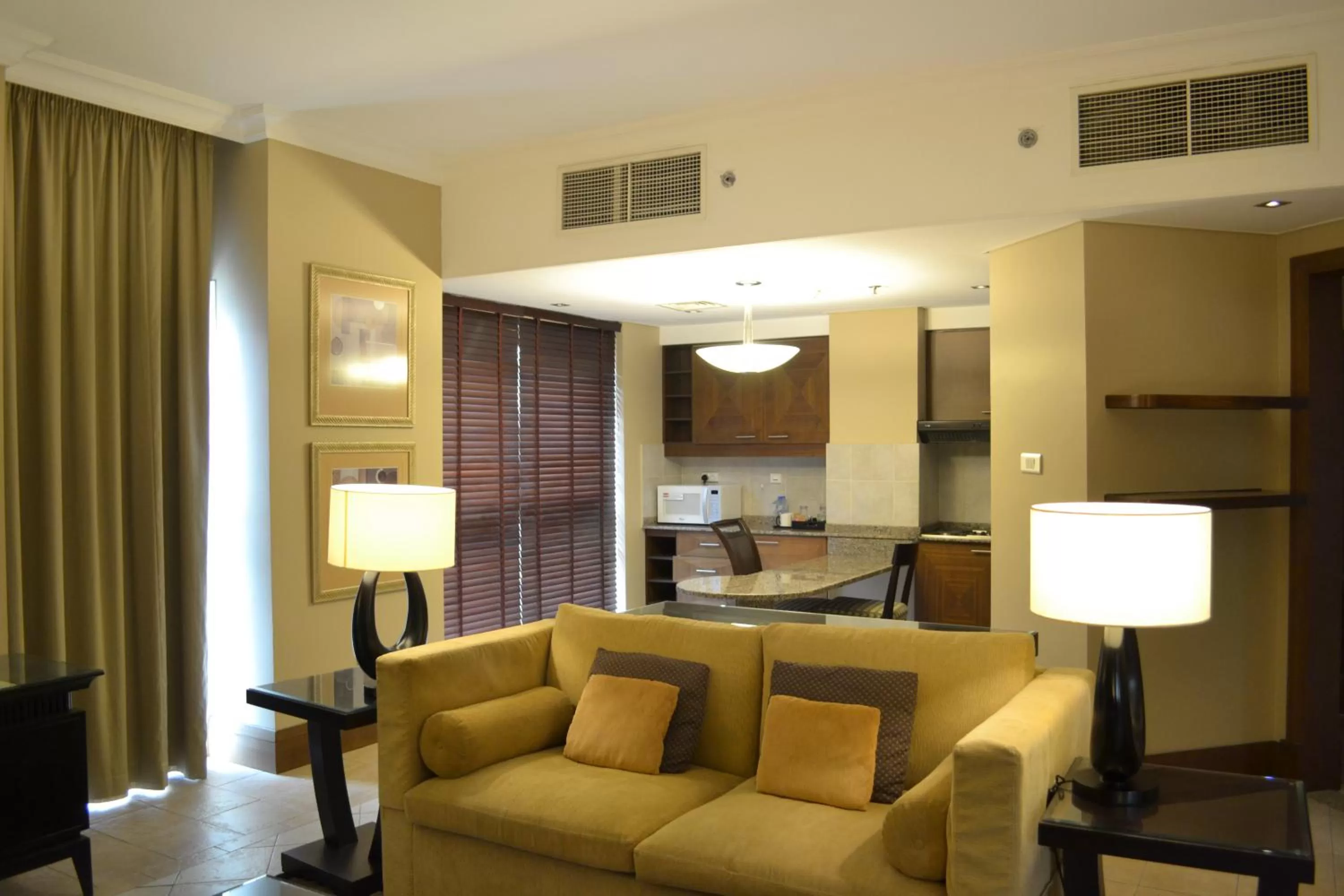 Living room in Sheraton Khalidiya Hotel