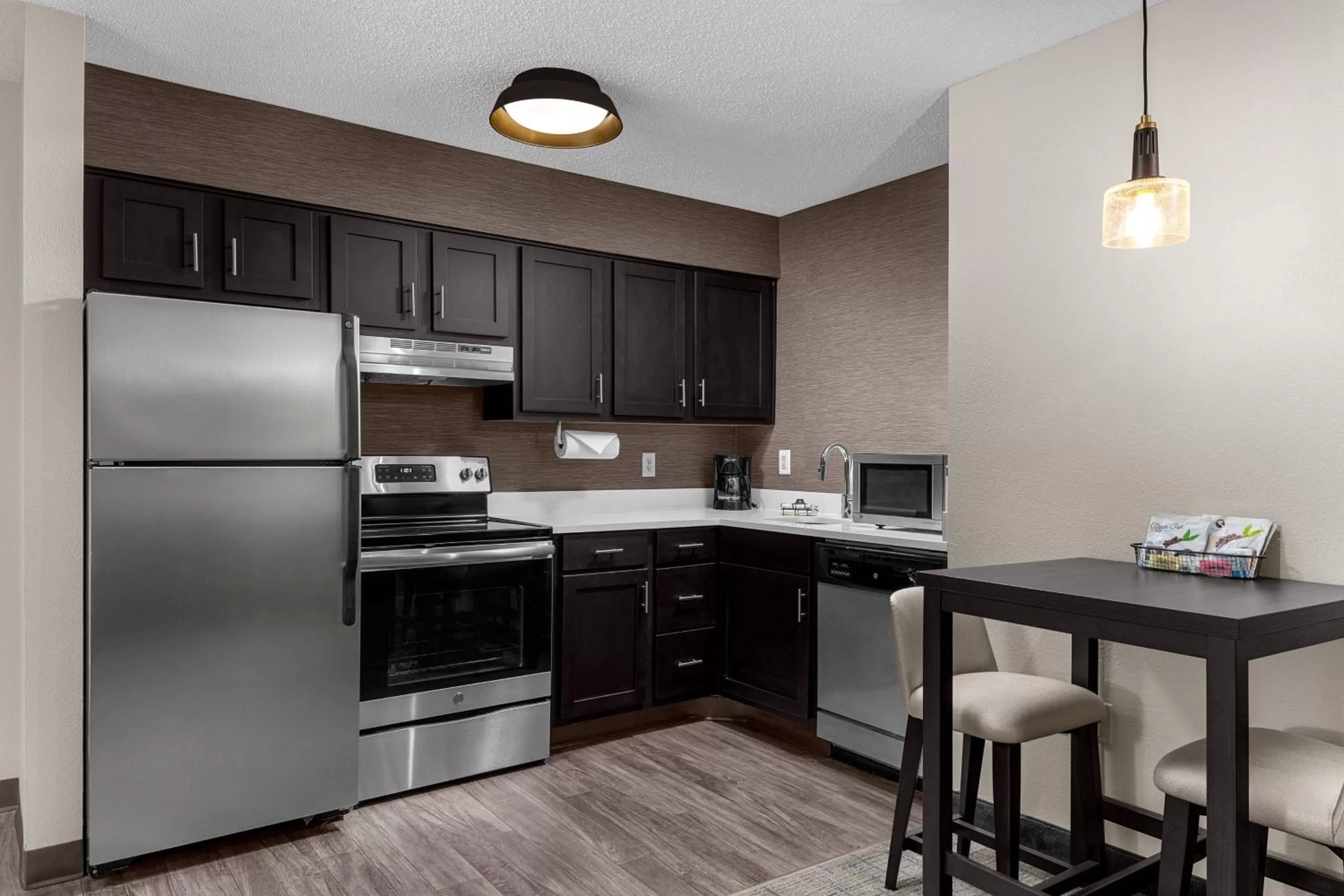 Kitchen or kitchenette in Residence Inn Atlanta Norcross/Peachtree Corners