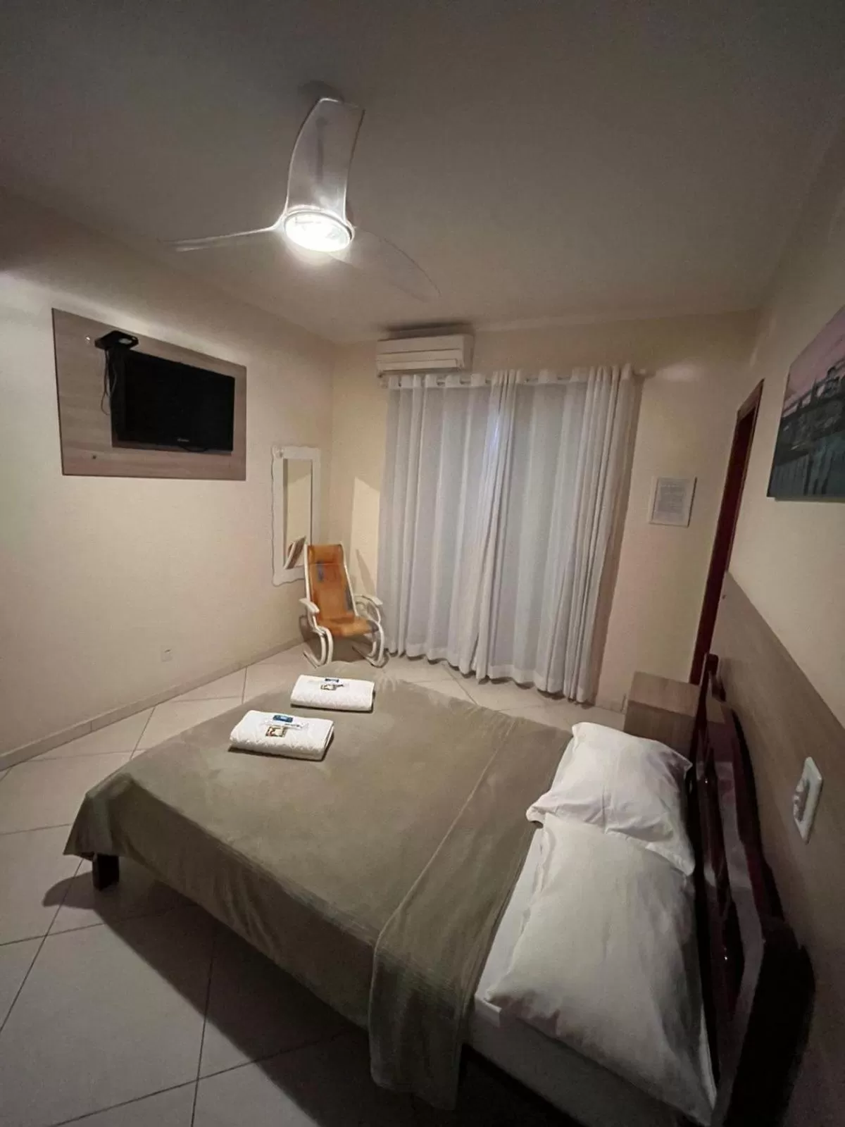 Bed in Hotel Vitória