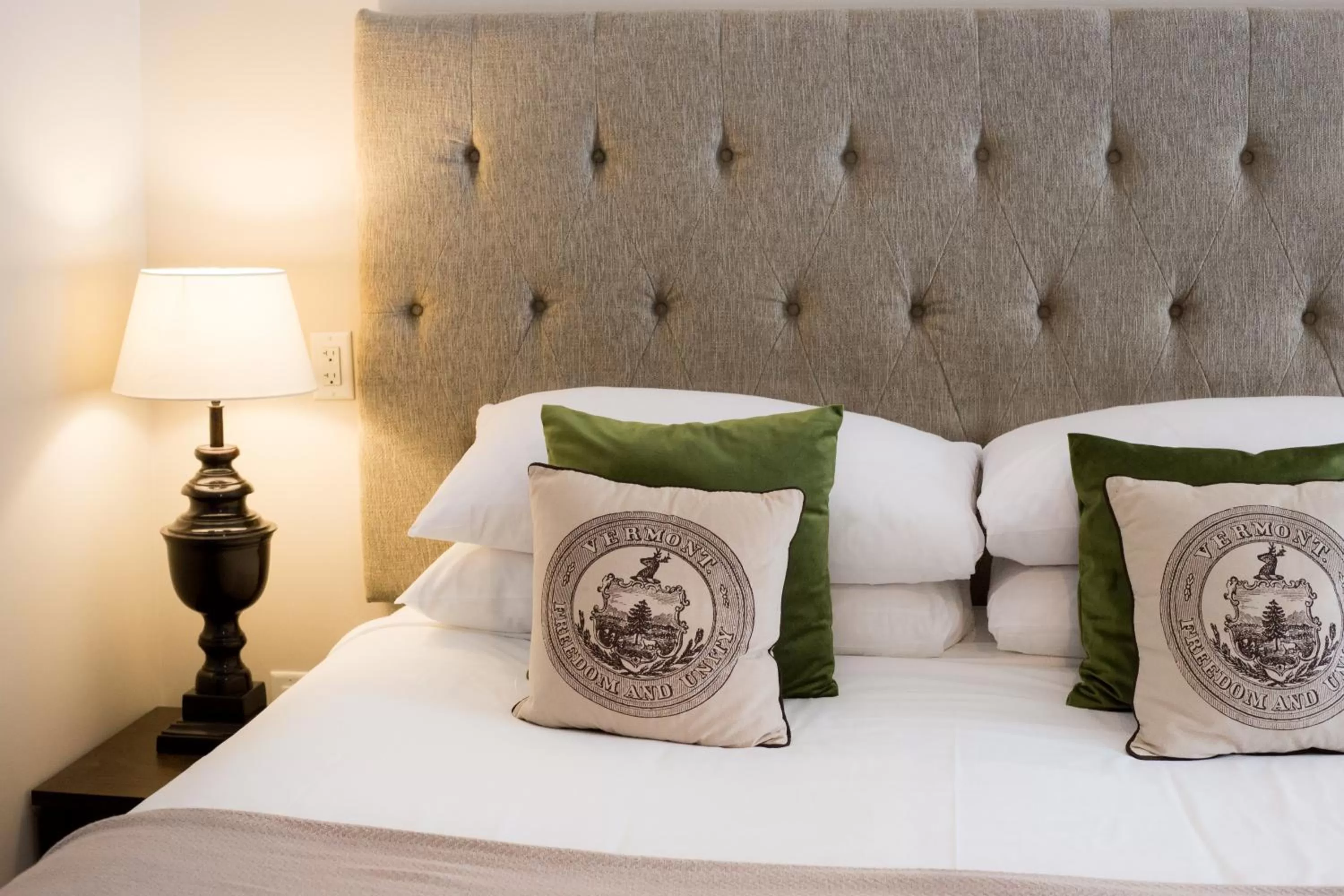 Bedroom, Bed in 506 On the River Inn Woodstock