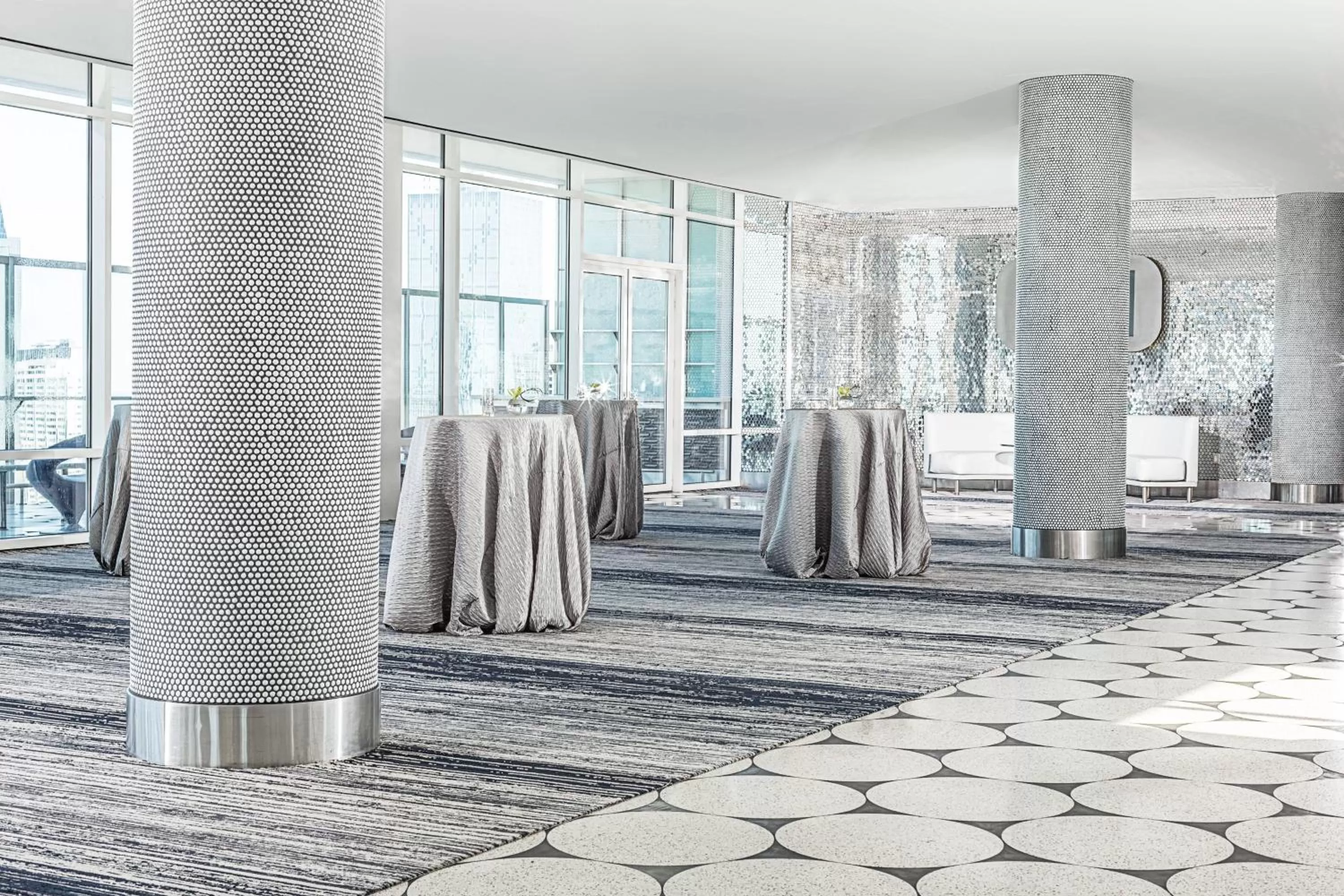 Lobby or reception in W Dallas