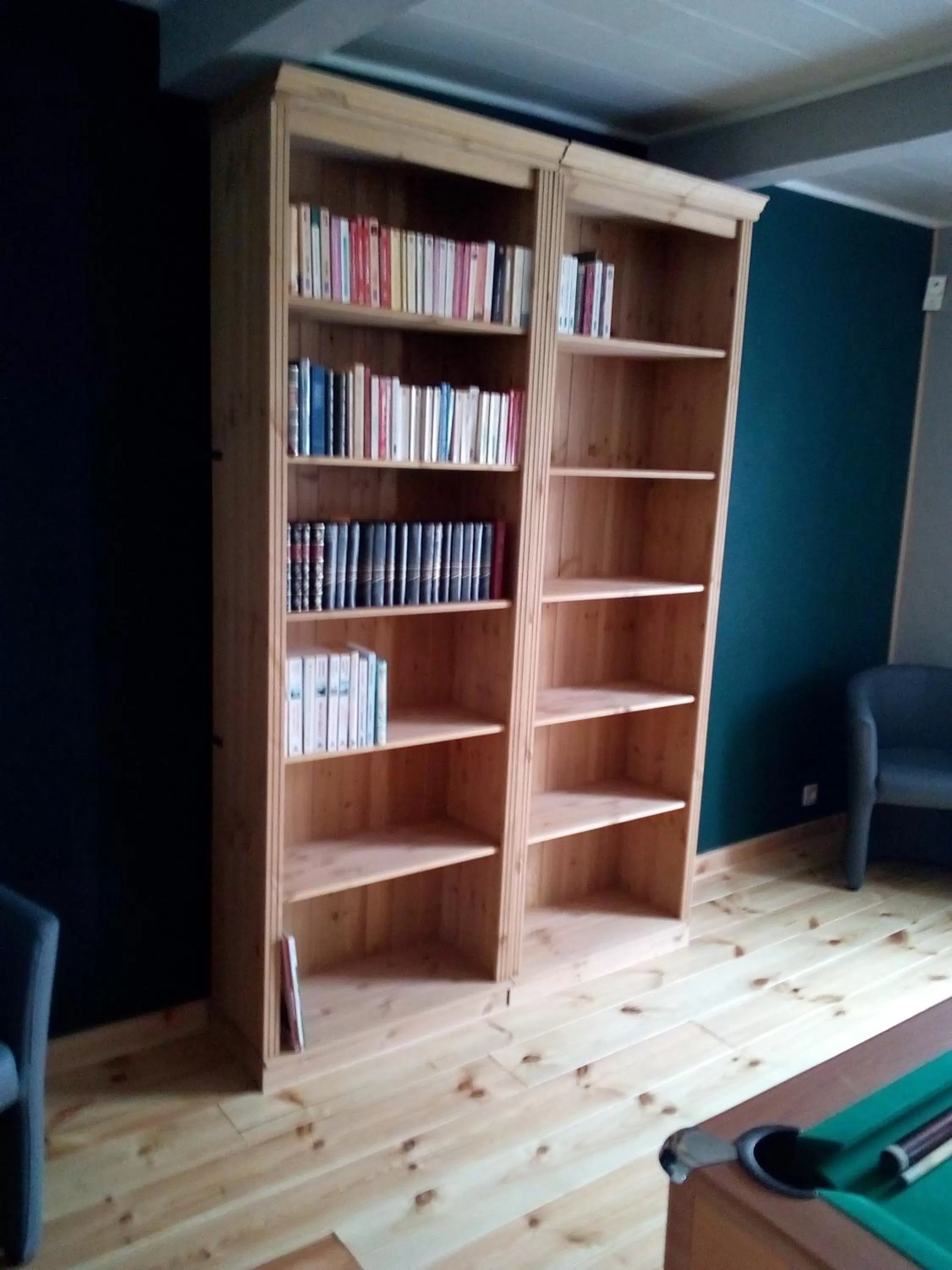 Library in Le Relais du Moulin