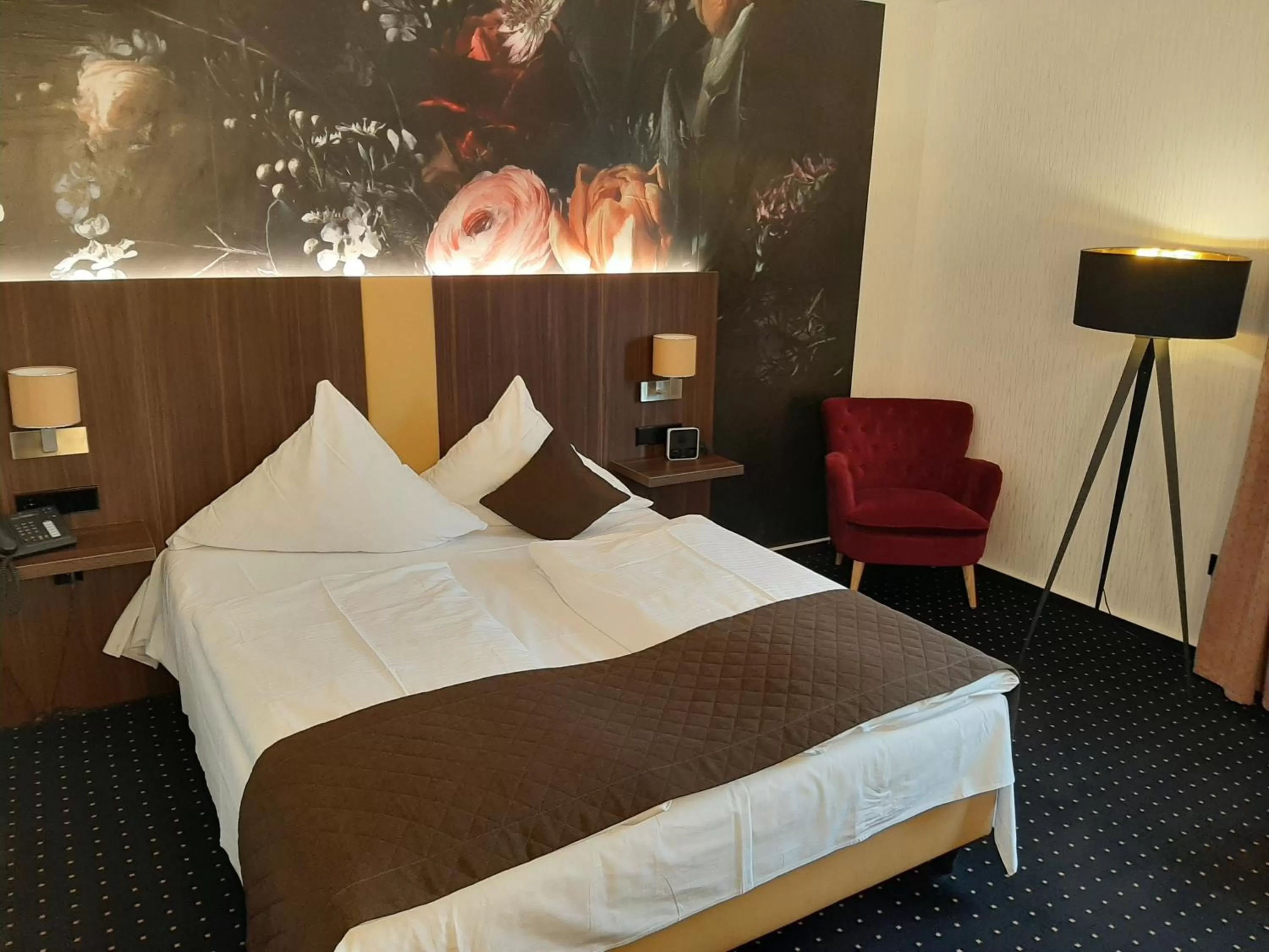 Bed in Lobinger Hotel Weisses Ross