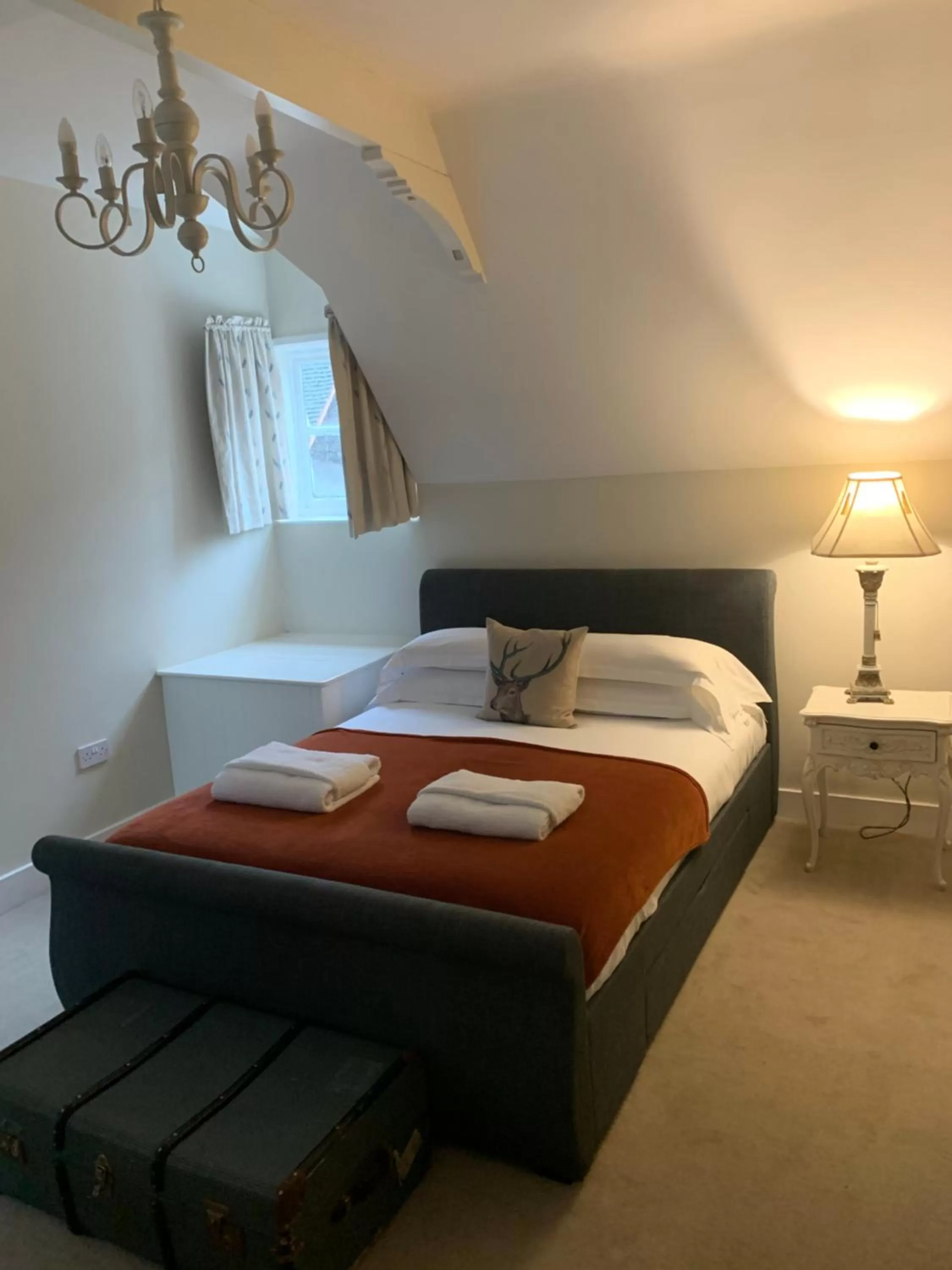 Bed in The Stag and Huntsman at Hambleden