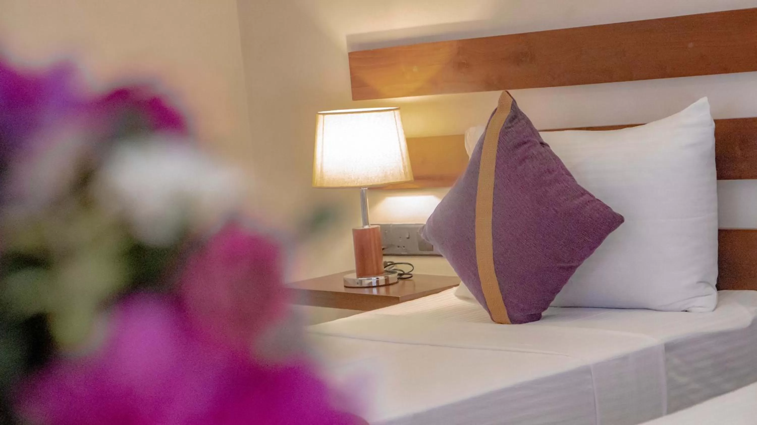Bed in Hive 68 Hotel and Resorts - Negombo