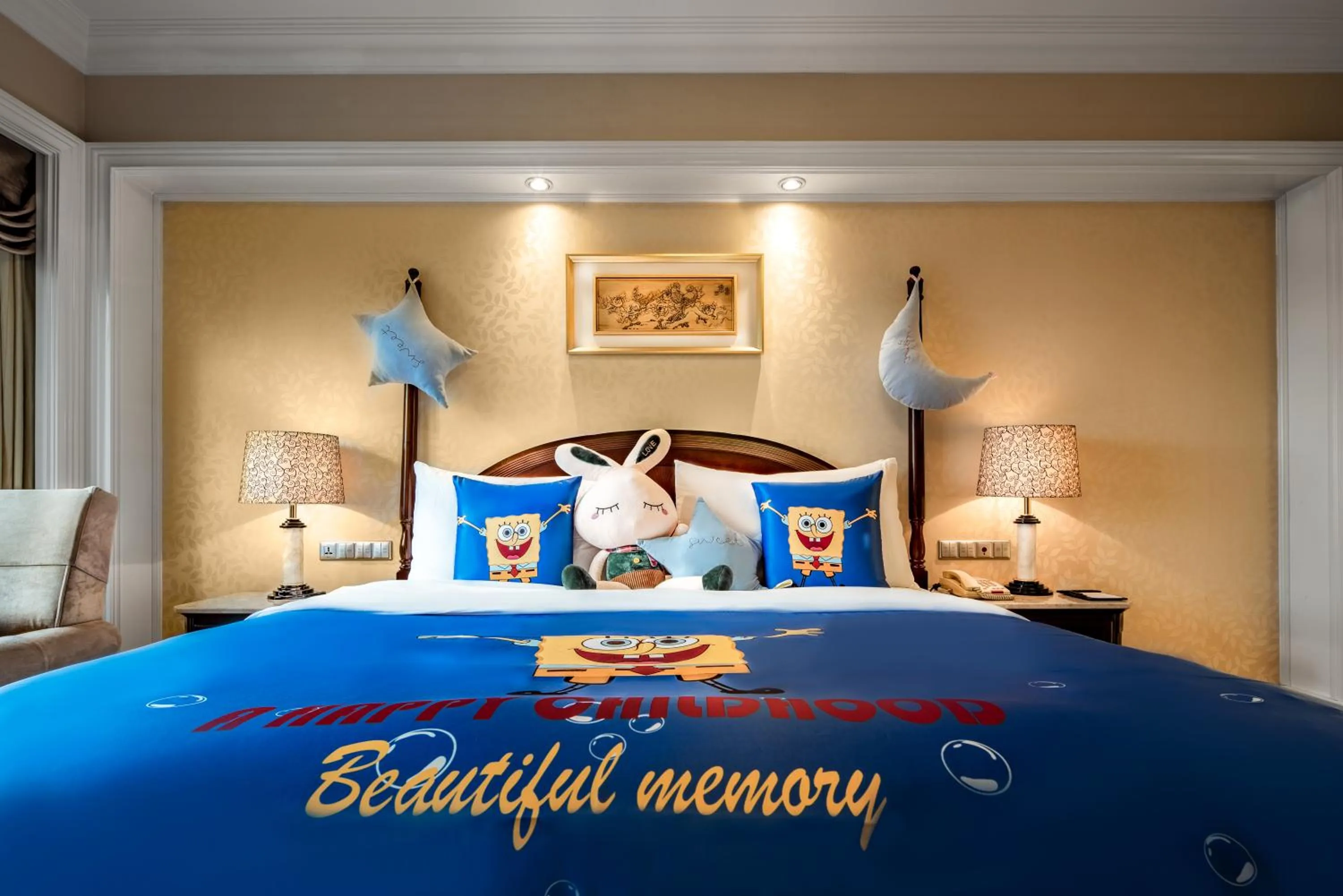 Bed in Green Lake Hotel