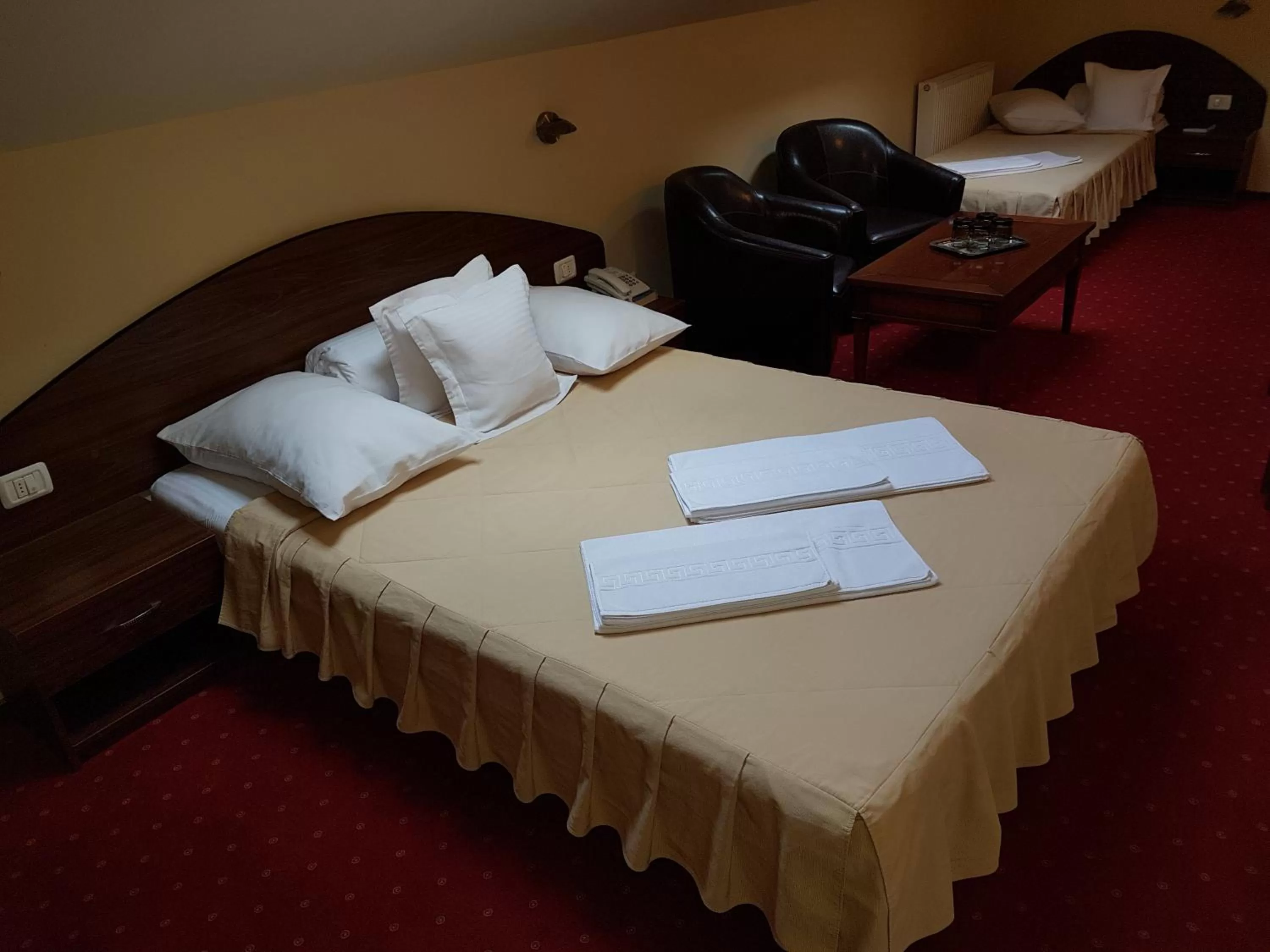 Photo of the whole room, Bed in Hotel Iris