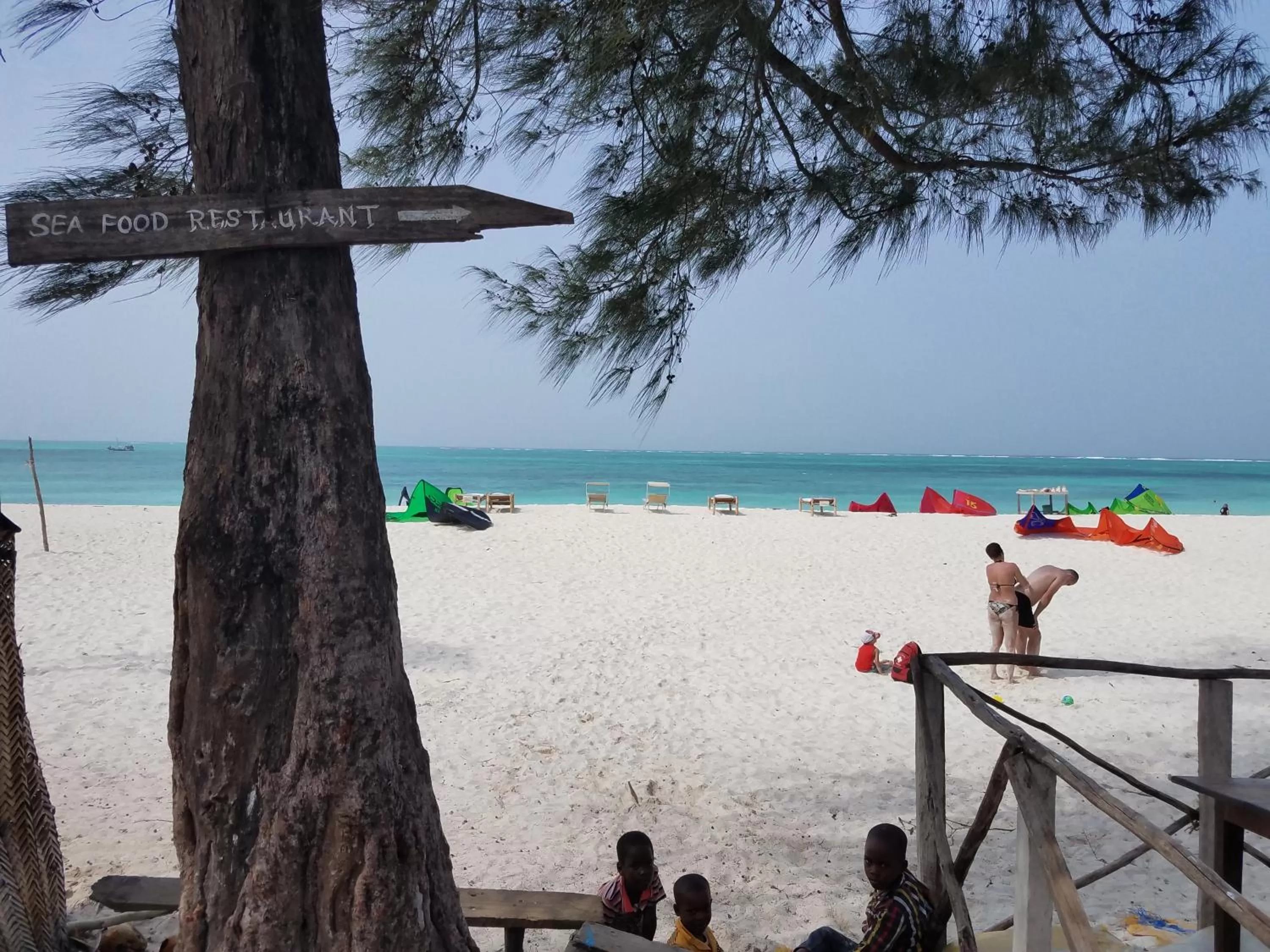 Baraka Aquarium Bungalows