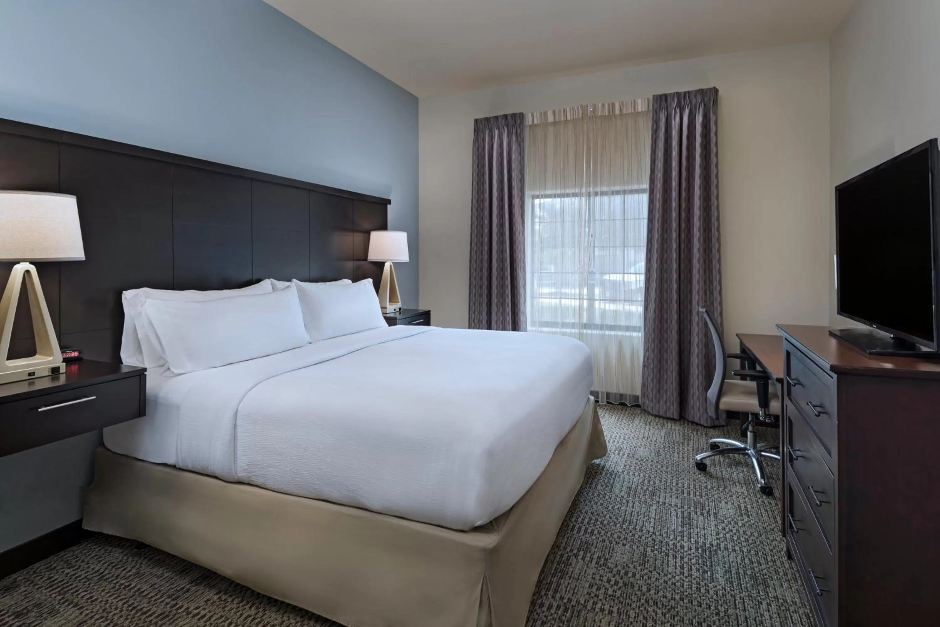 Photo of the whole room, Bed in Staybridge Suites Austin Northwest by IHG