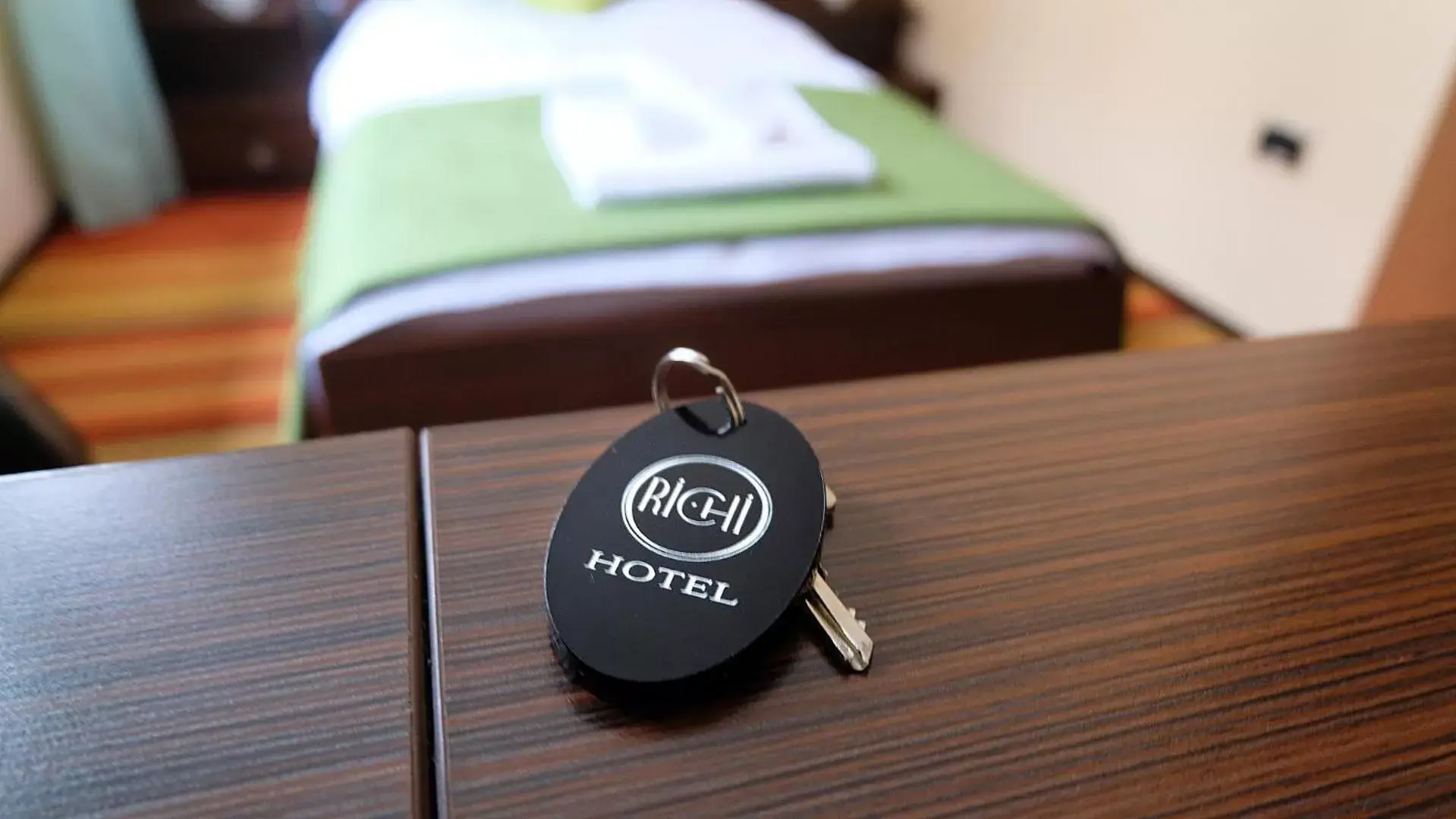 Single Room with Bathroom - single occupancy in Hotel Richi Single Room with Bathroom - single occupancy in Hotel Richi