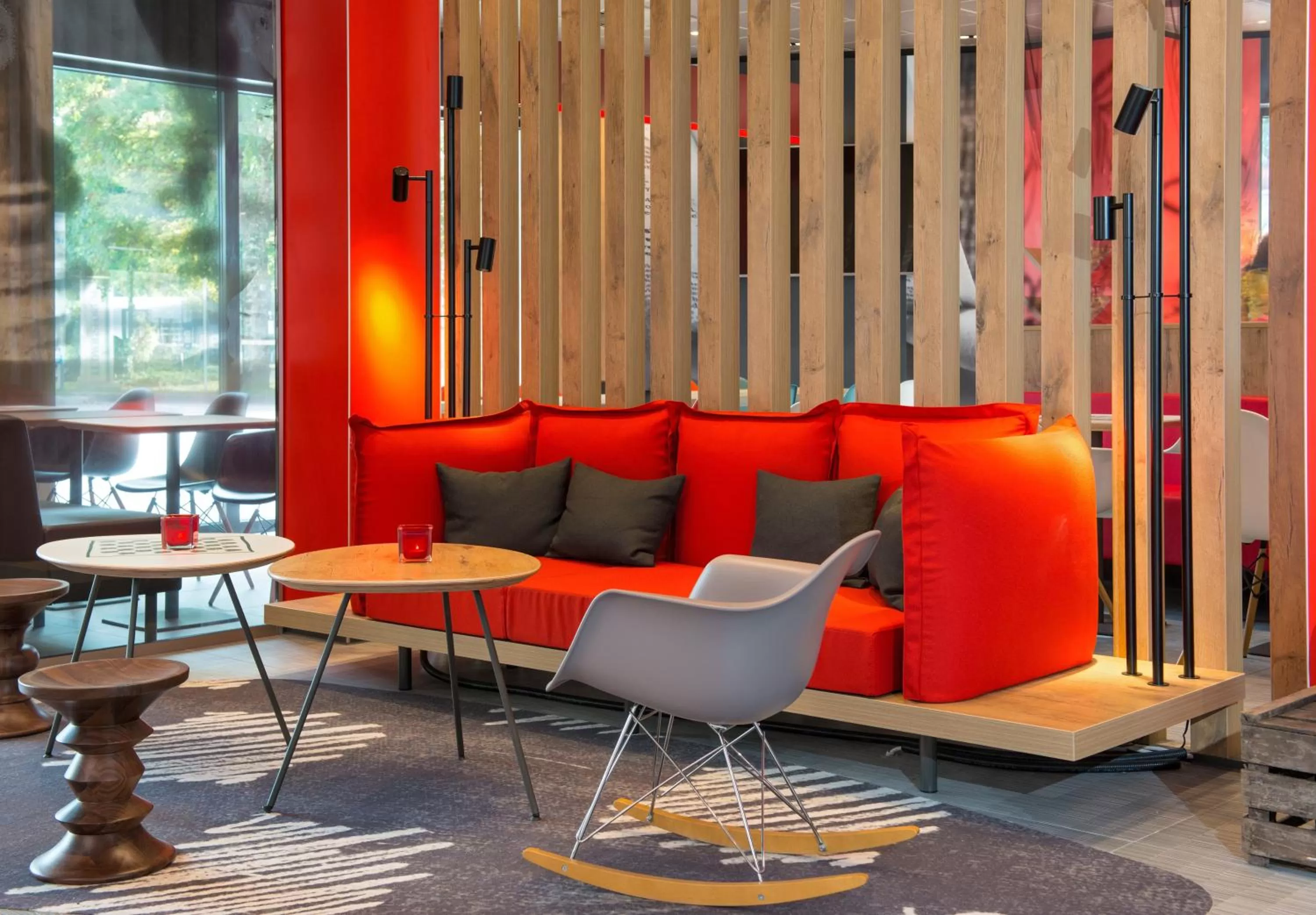 Lobby or reception in Ibis München Airport Süd