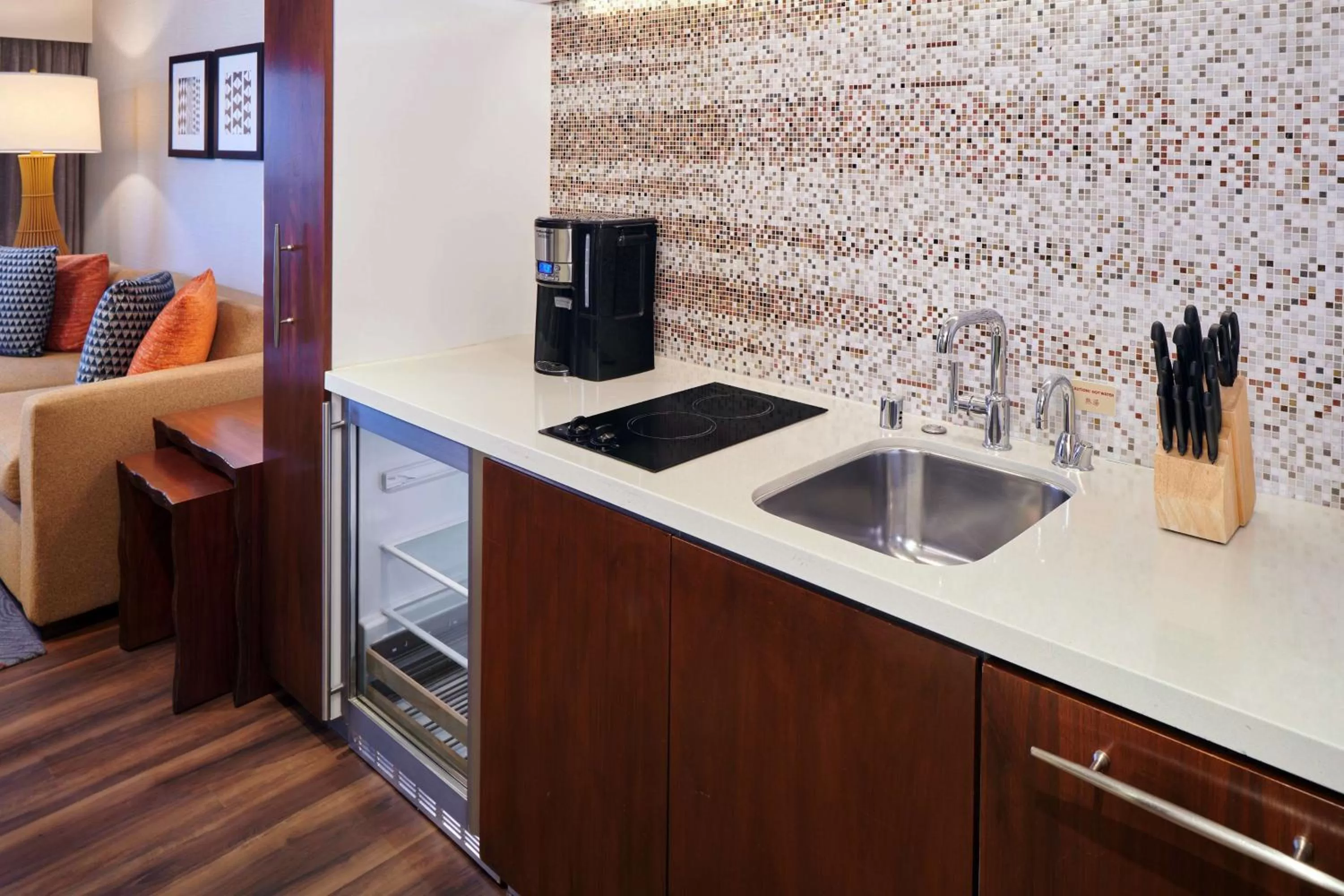 Coffee/tea facilities in Hilton Grand Vacations Club Hokulani Waikiki Honolulu