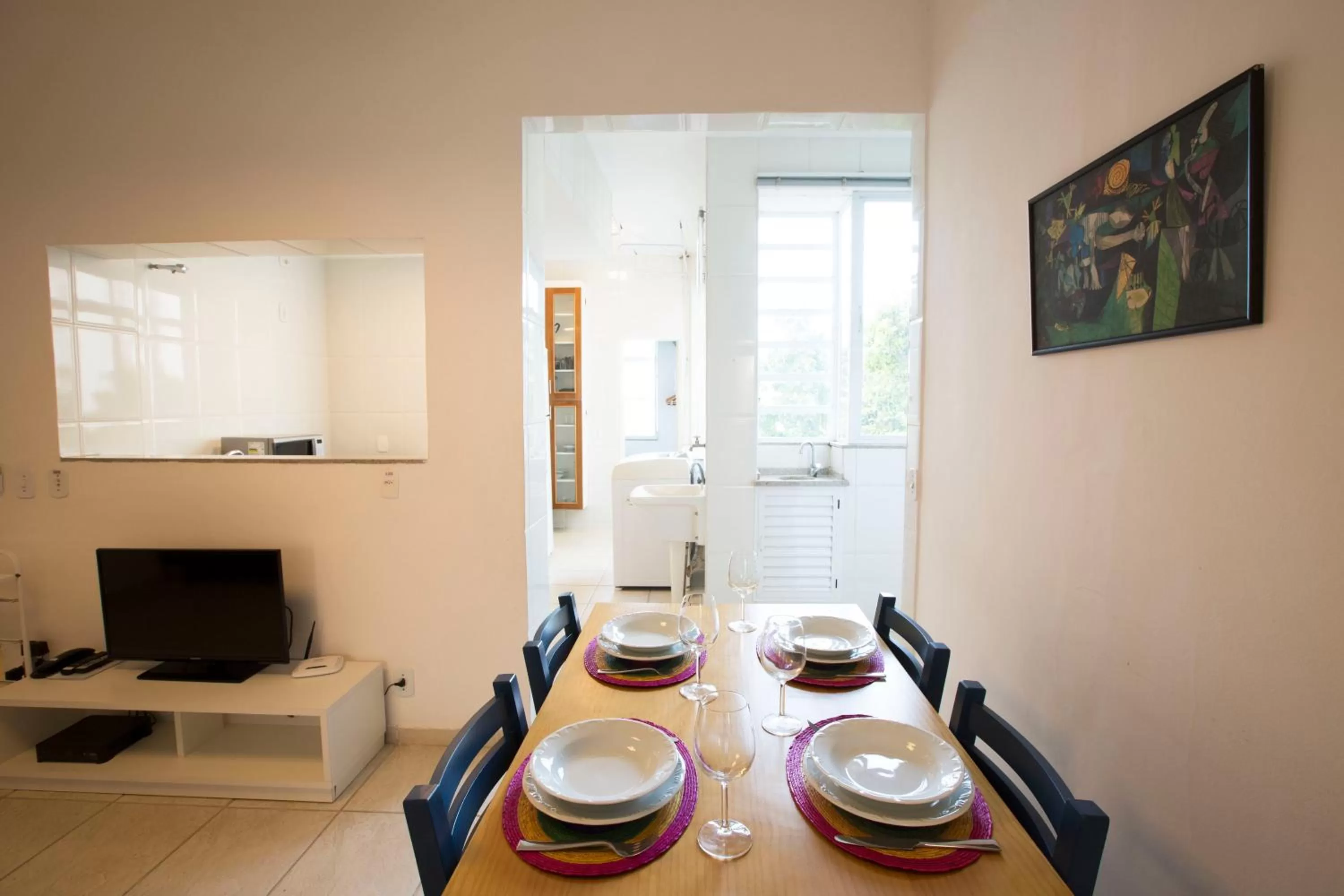 Food and drinks in New Sugar Loft Apartments