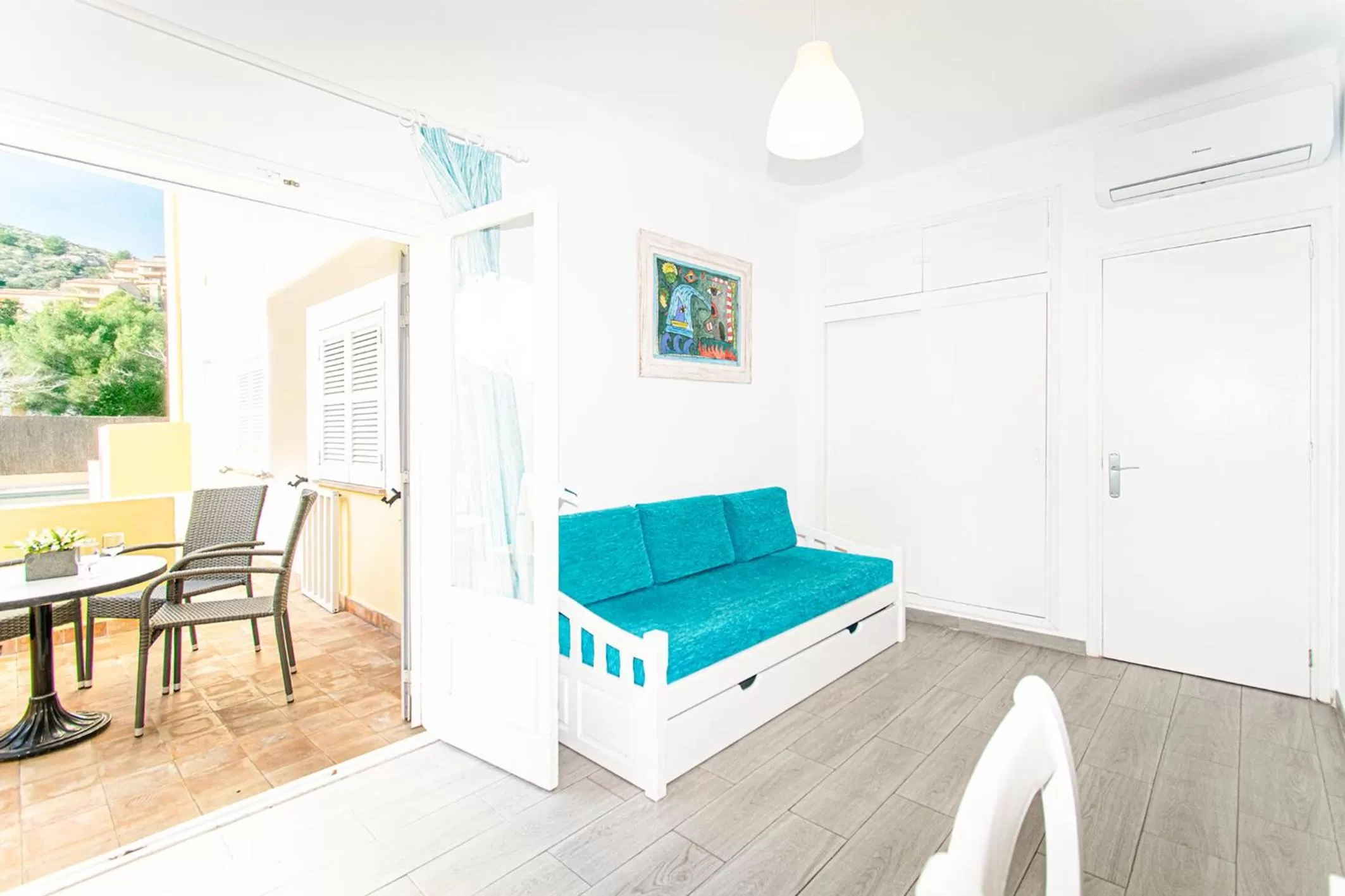 Seating area in Apartamentos Falcó