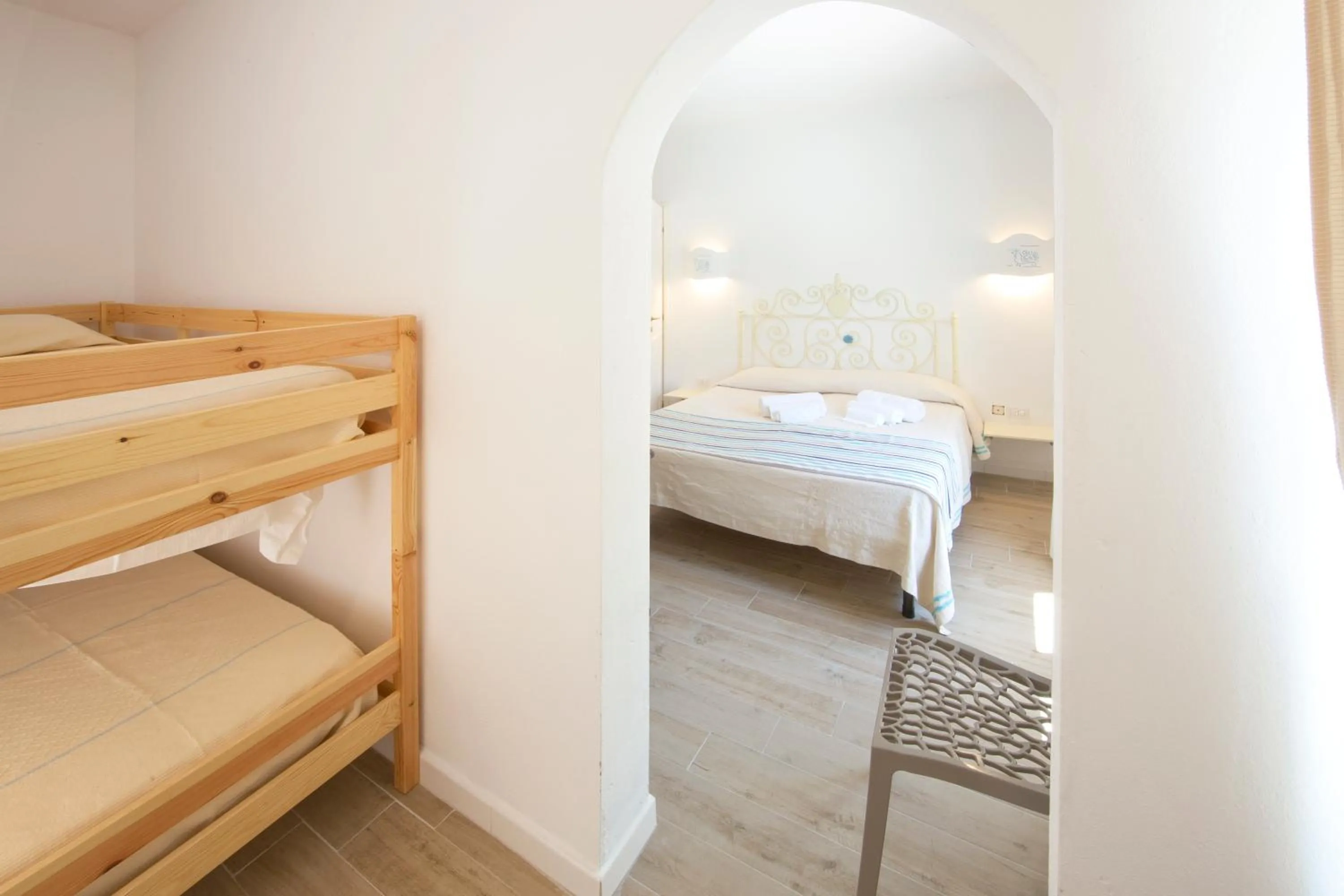 bunk bed, Bed in Grand Hotel Palau