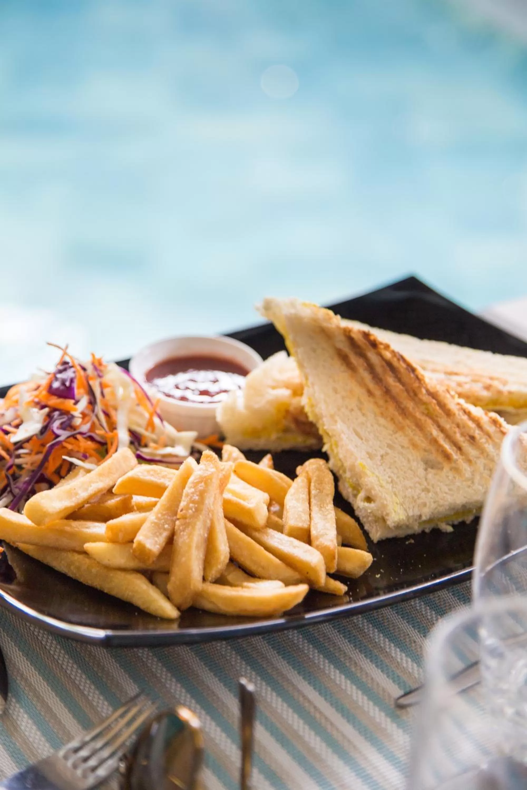 Restaurant/places to eat in Coin de Mire Attitude