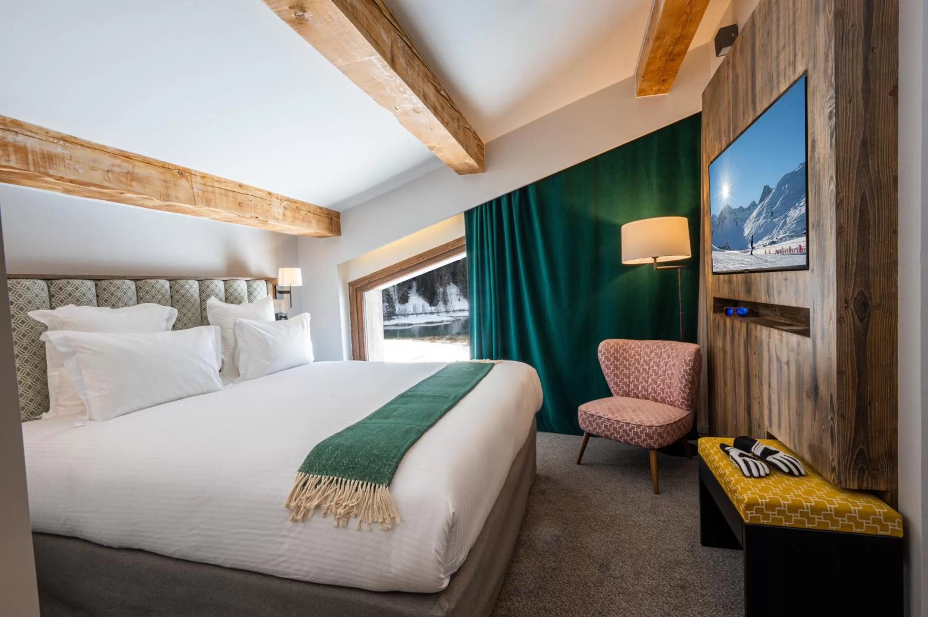 Photo of the whole room, Bed in Hotel Tetras Lodge