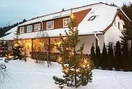 Facade/entrance in Land-Hotel Am Wald Garni