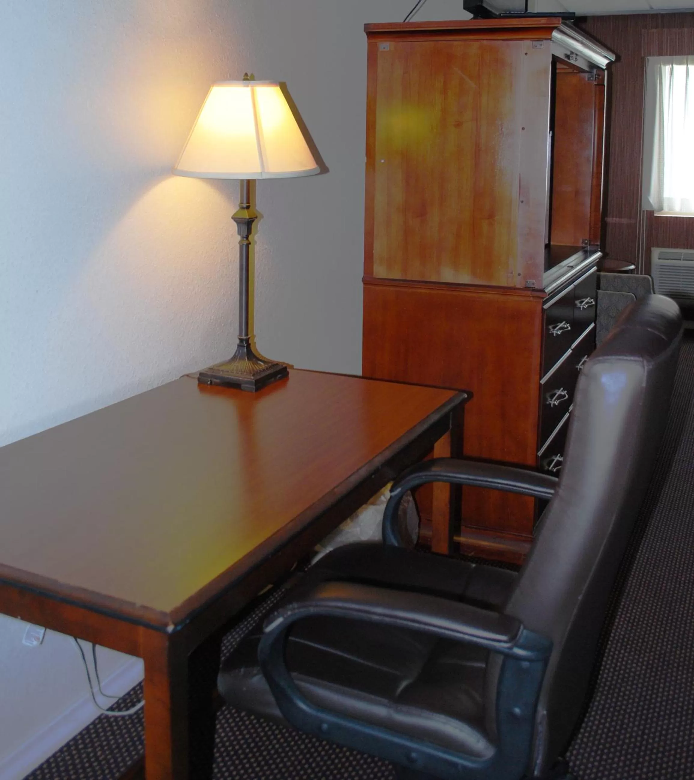 Living room in Travel Inn - Watertown NY