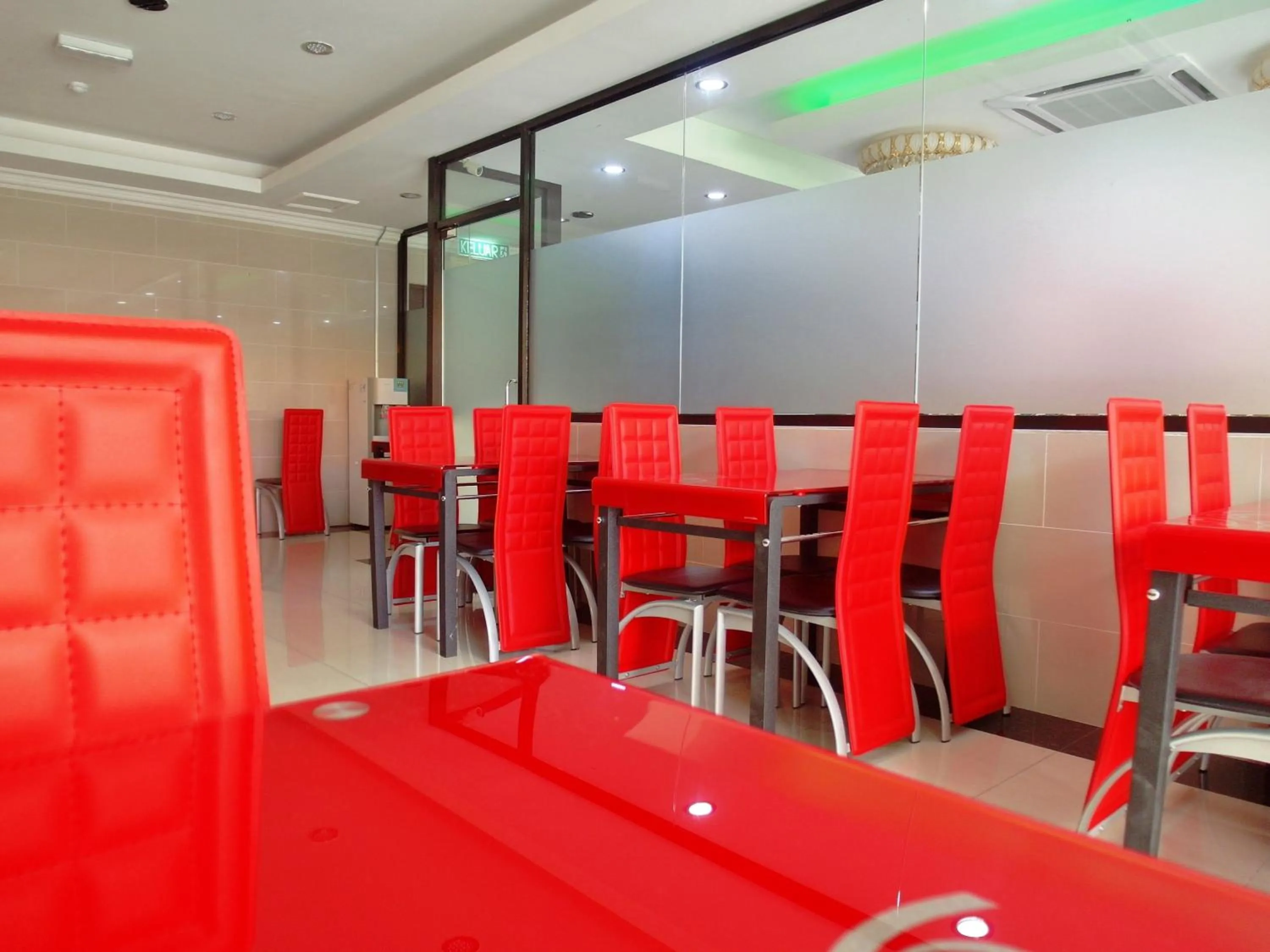 Restaurant/places to eat in Classic Kinabalu Hotel