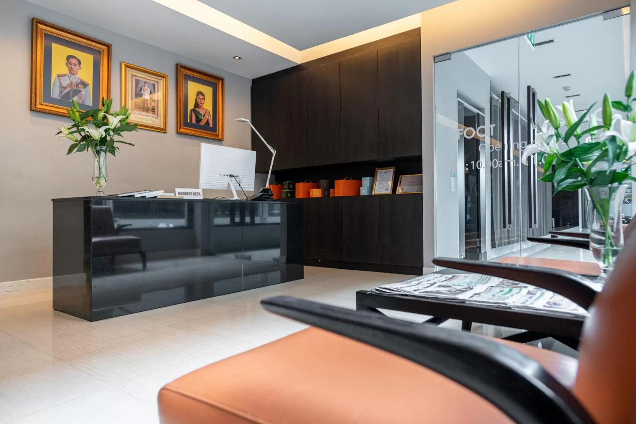 Lobby or reception in S Ratchada Leisure Hotel