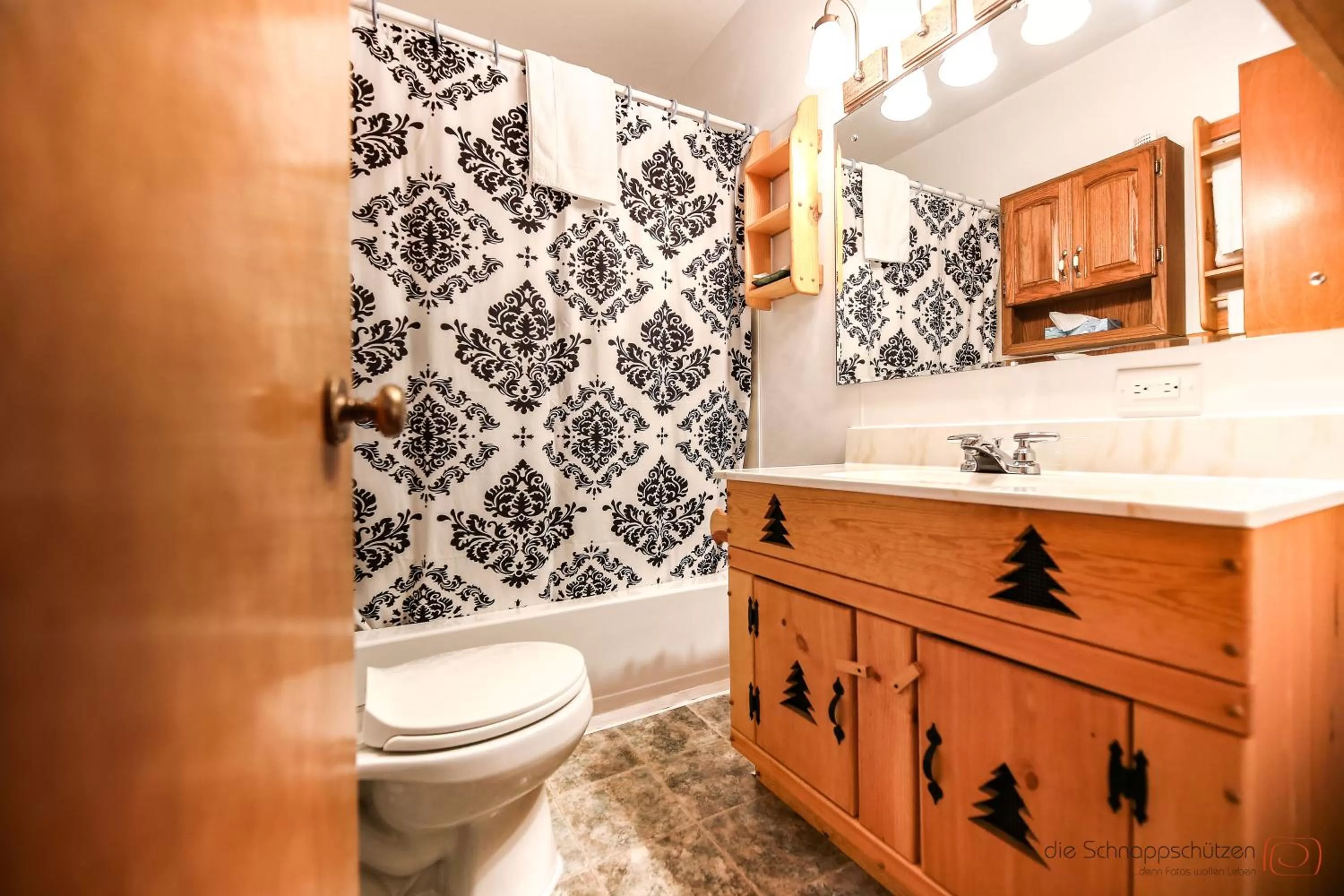 Bathroom in The Pines Country Inn