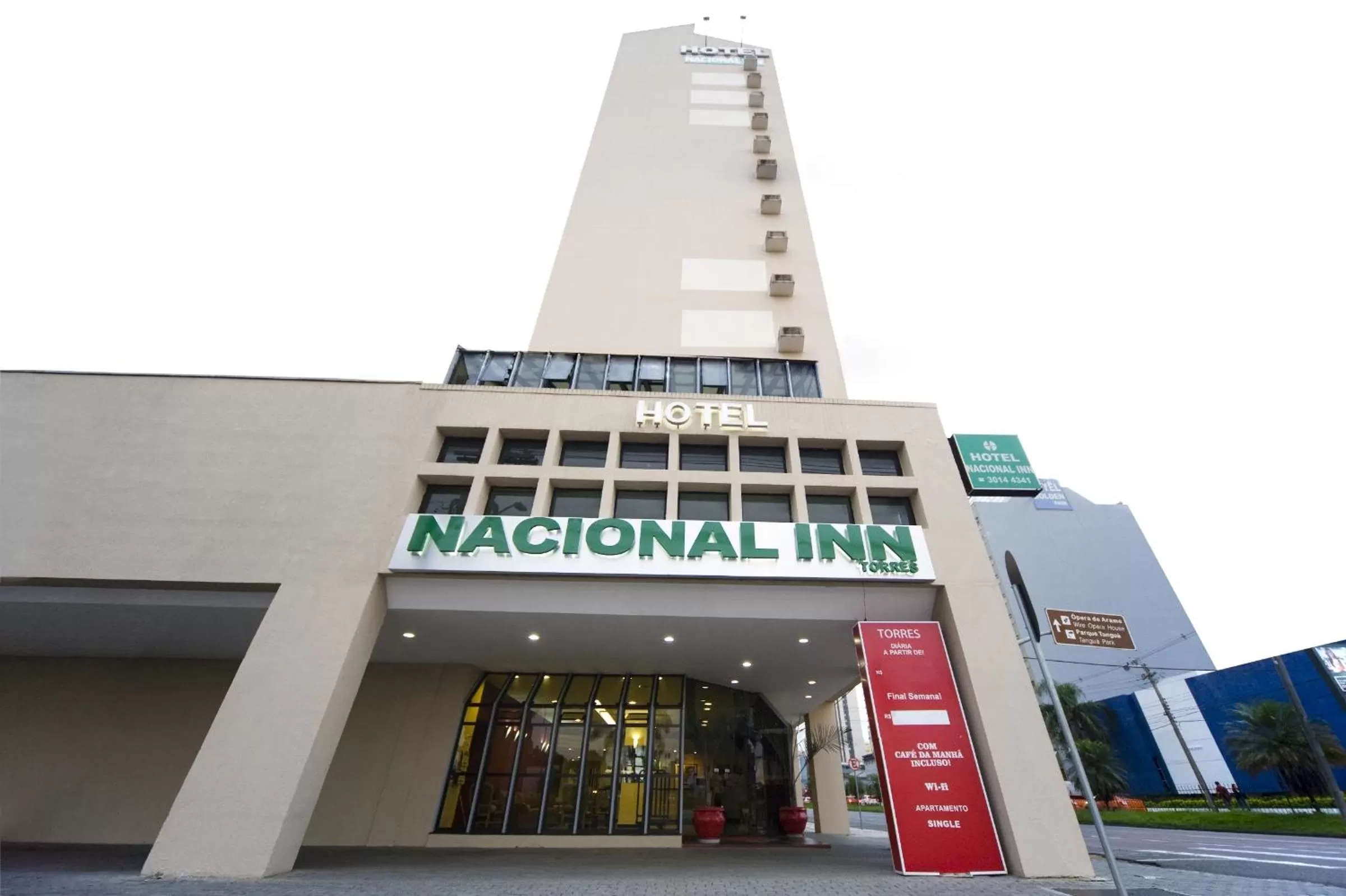Facade/entrance in Hotel Nacional Inn Curitiba Torres