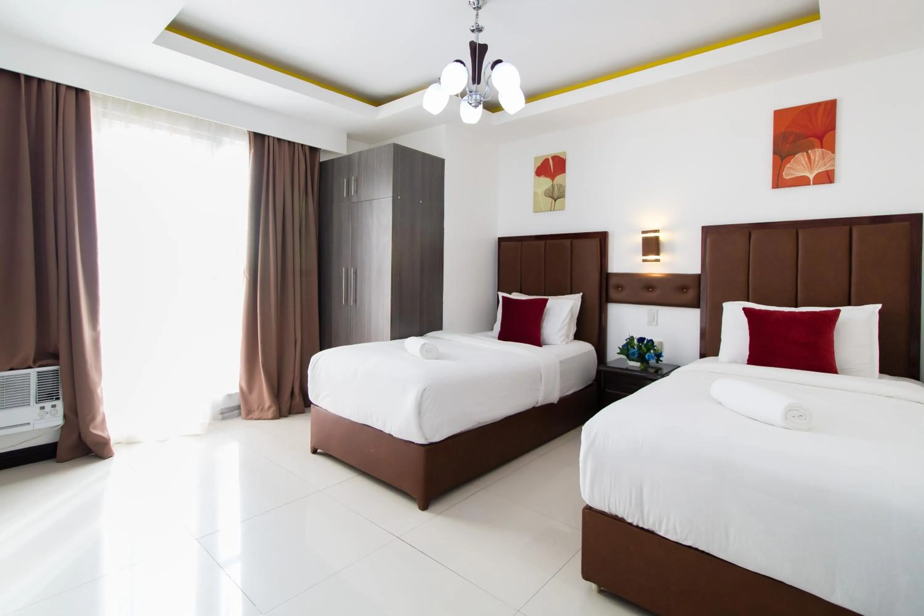 Photo of the whole room, Room Photo in Jmm Apartment Suites