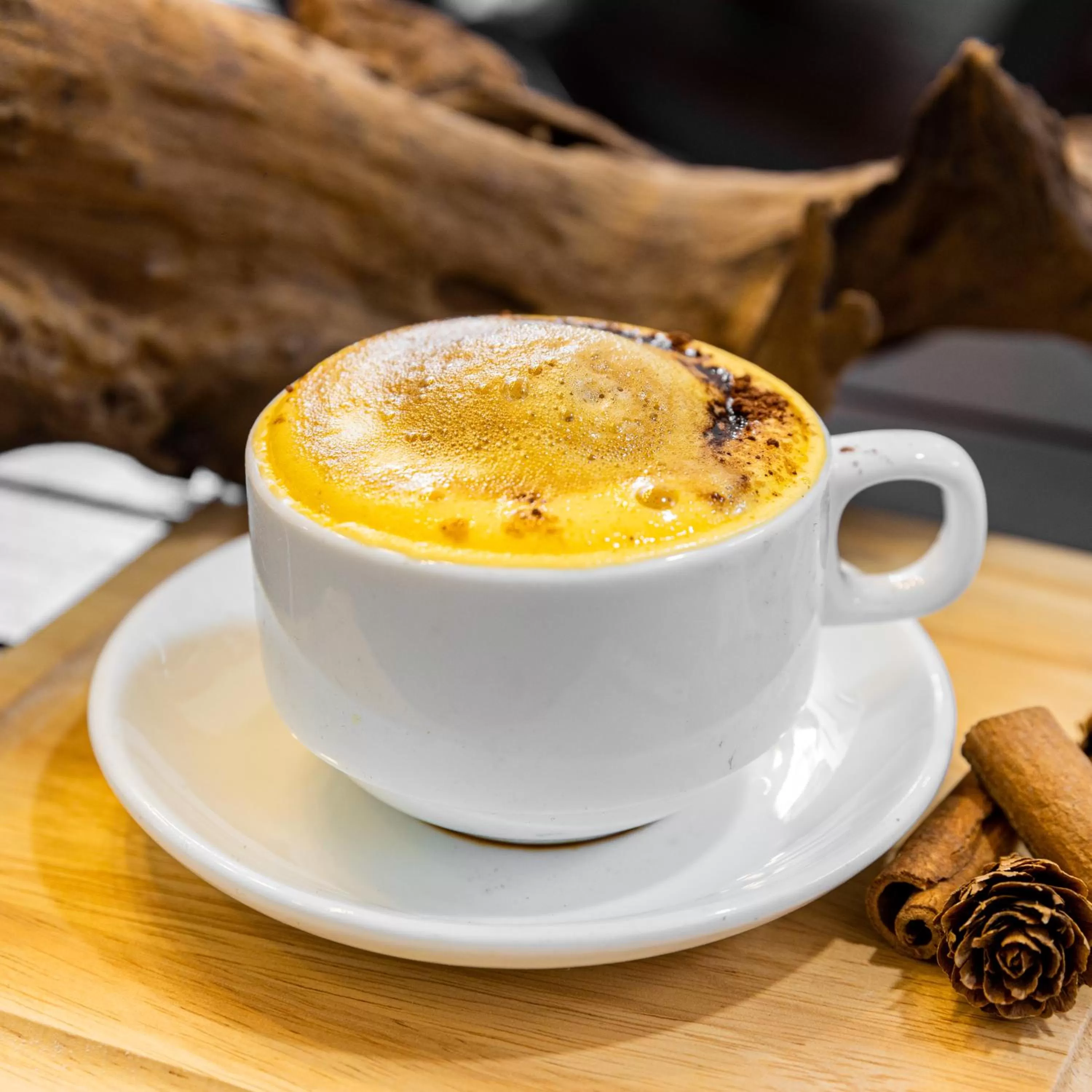 Lounge or bar in Hanoi View Legend Hotel