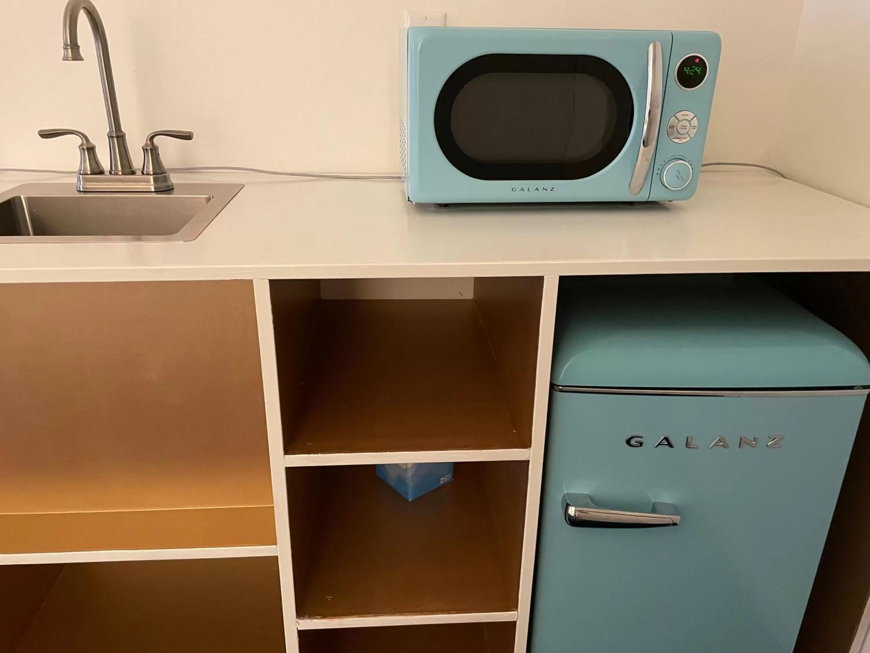 Kitchen/Kitchenette in The Argus Hotel & Cocktail Lounge