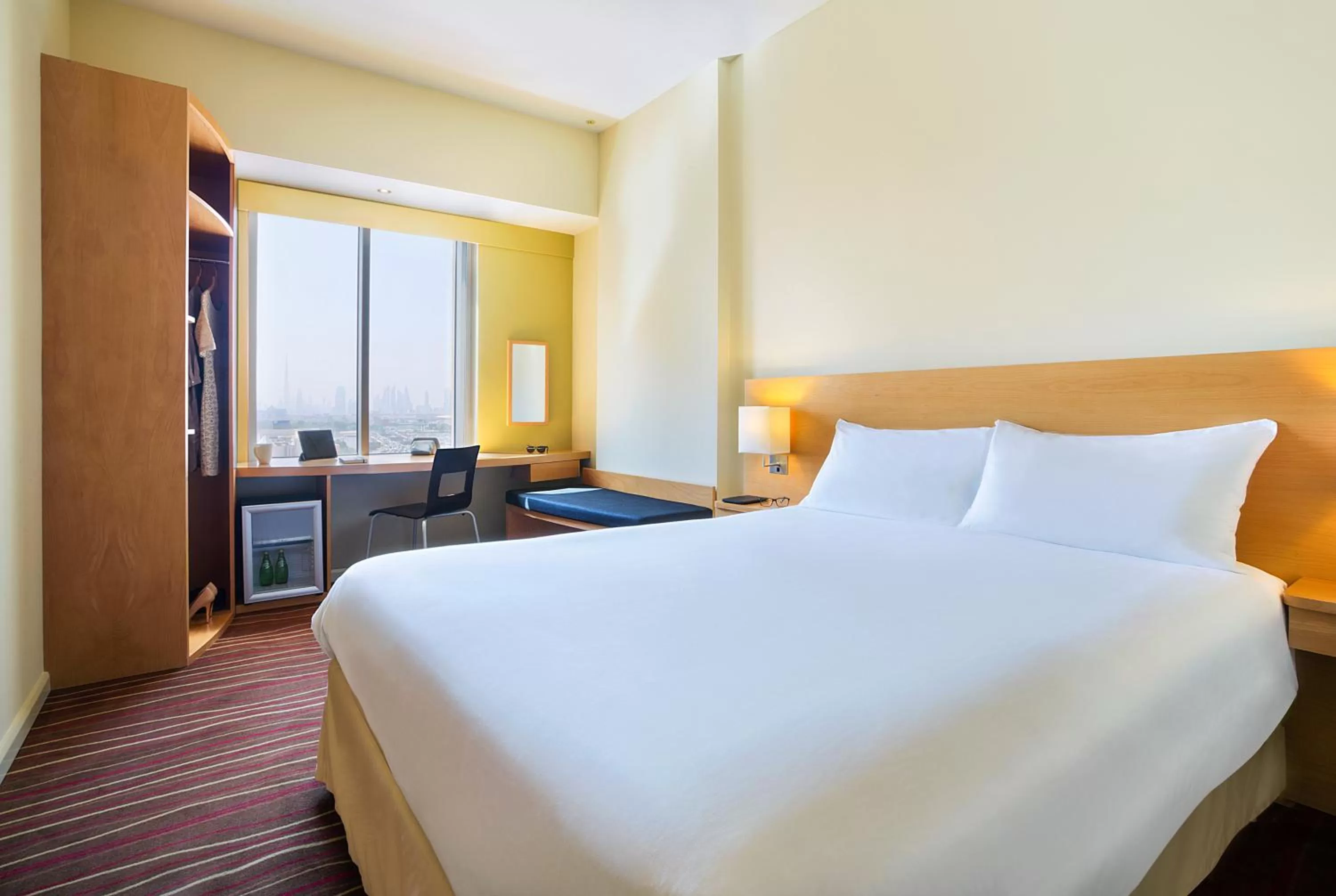 Bed in Ibis Deira City Centre