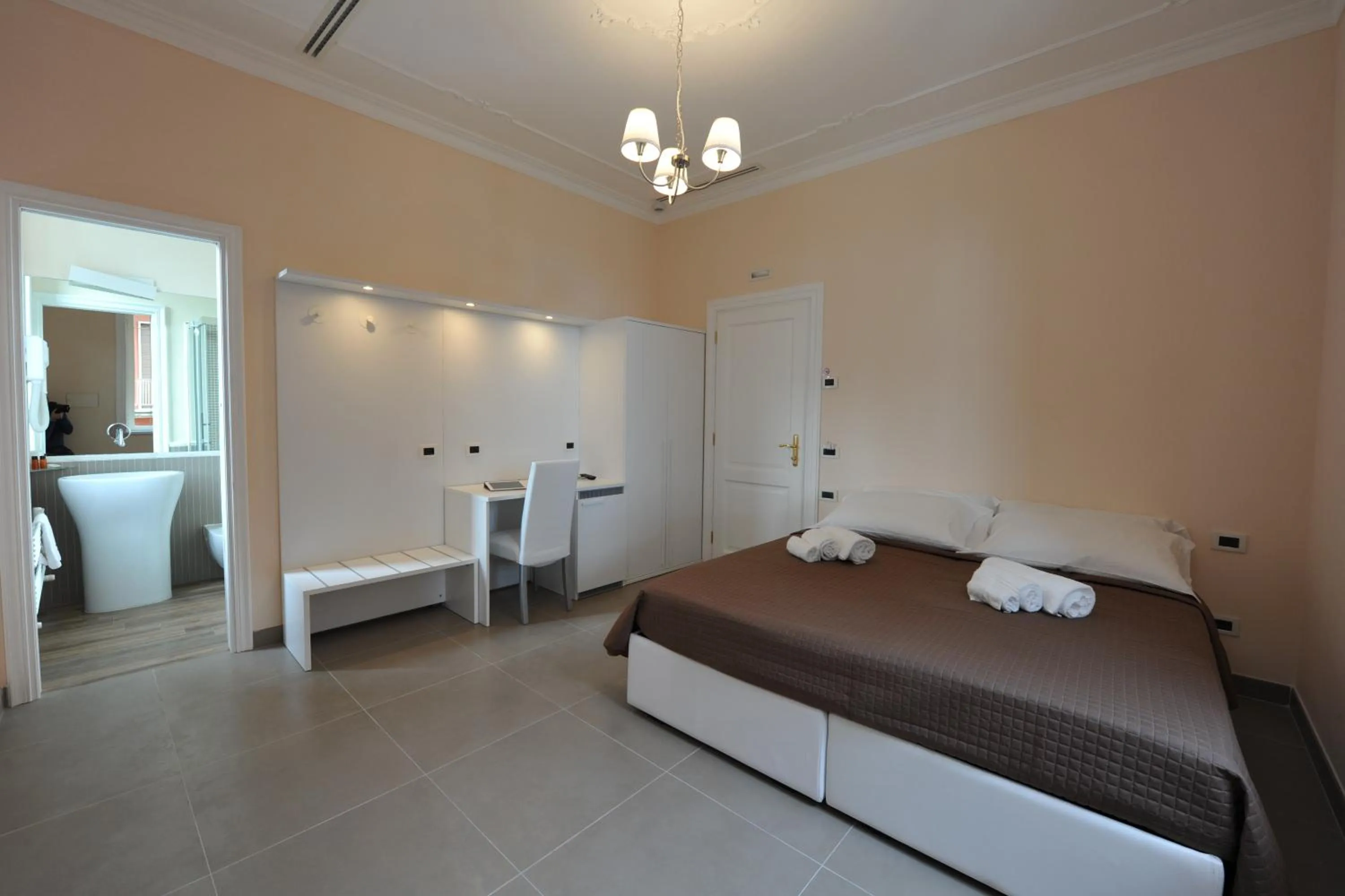 Decorative detail, Bed in Villa Zaccardi