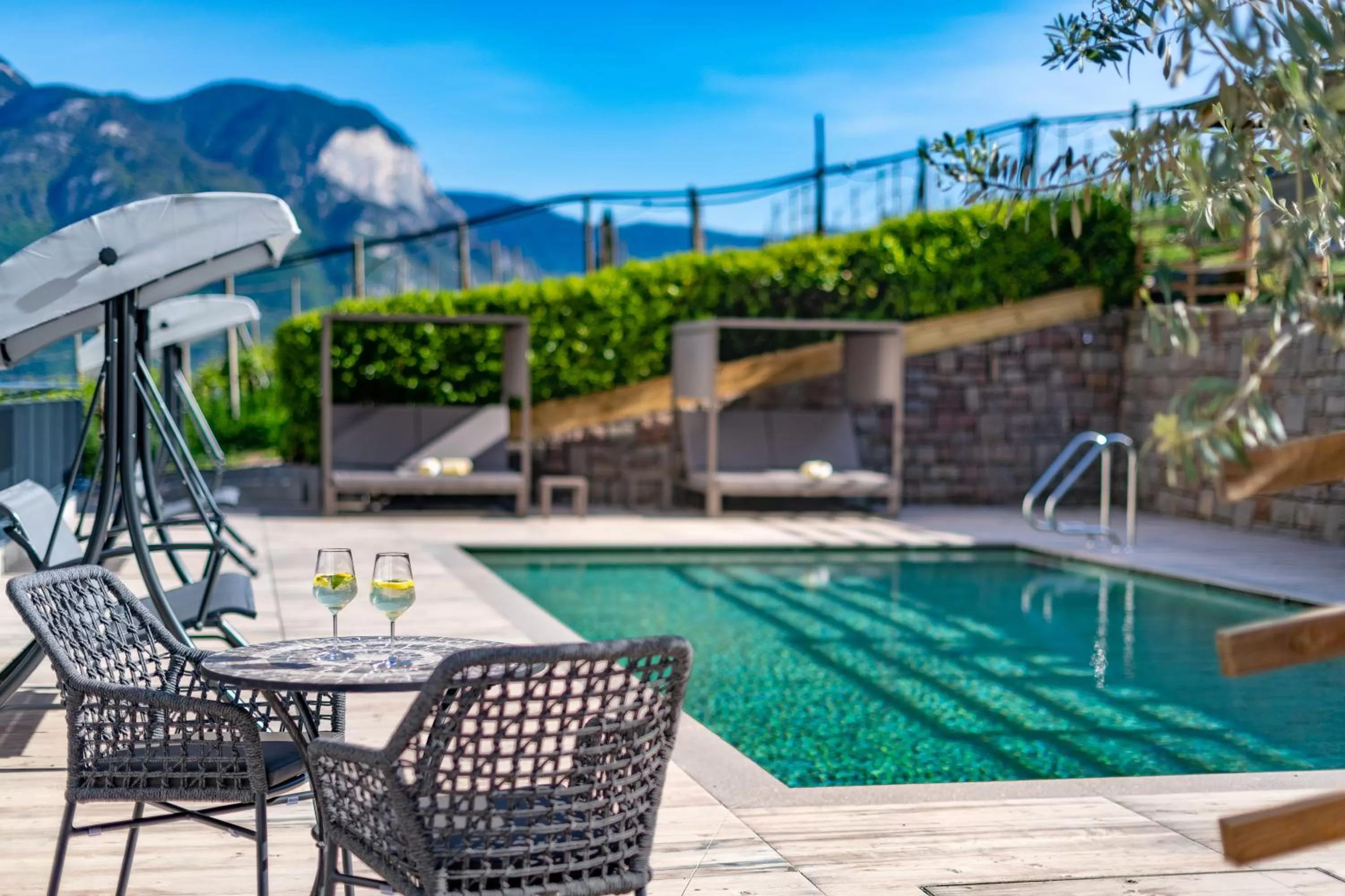 Swimming pool in Residence Garni Hotel Vineus