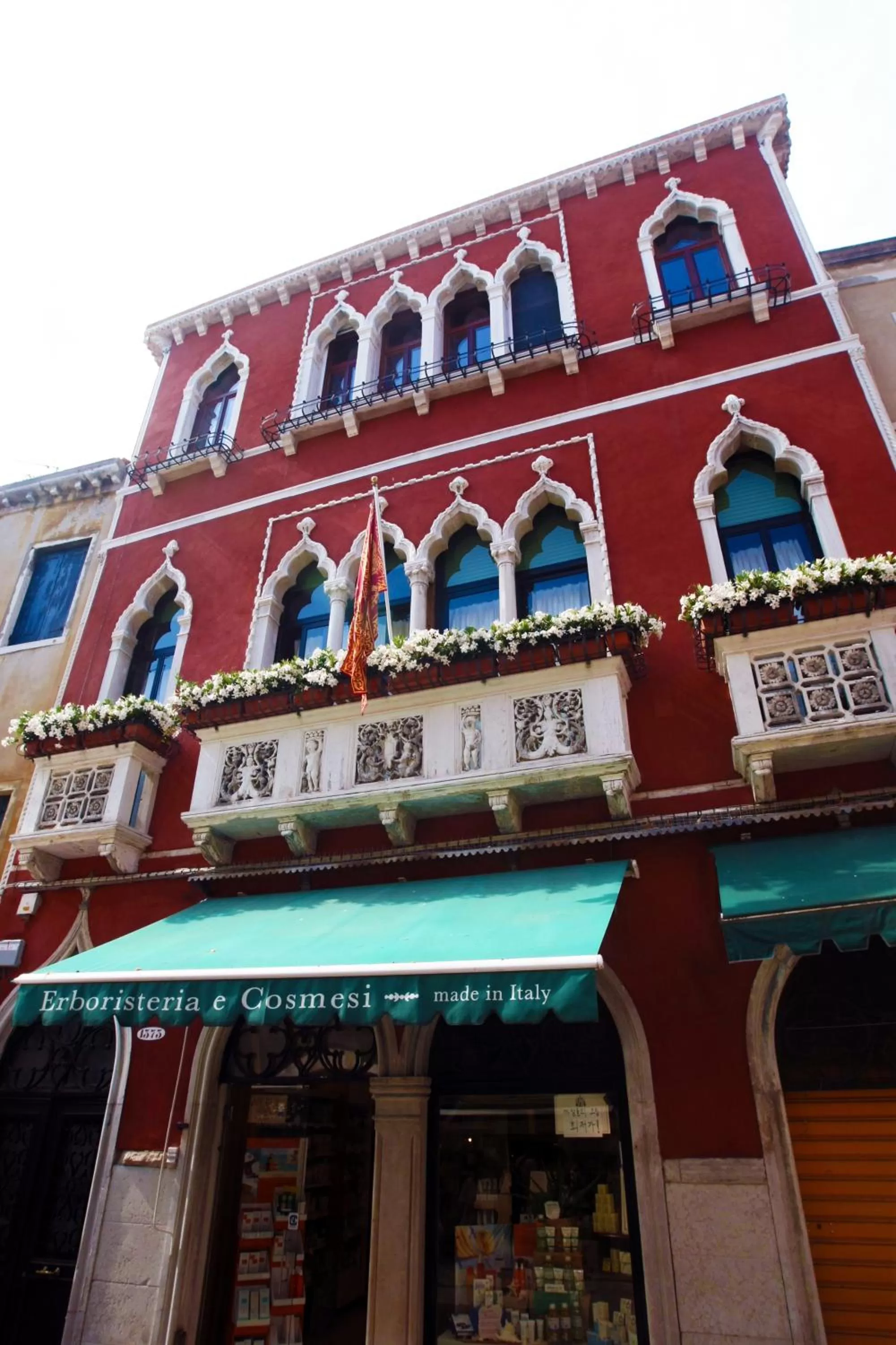 Property building in Art Dreams B&B