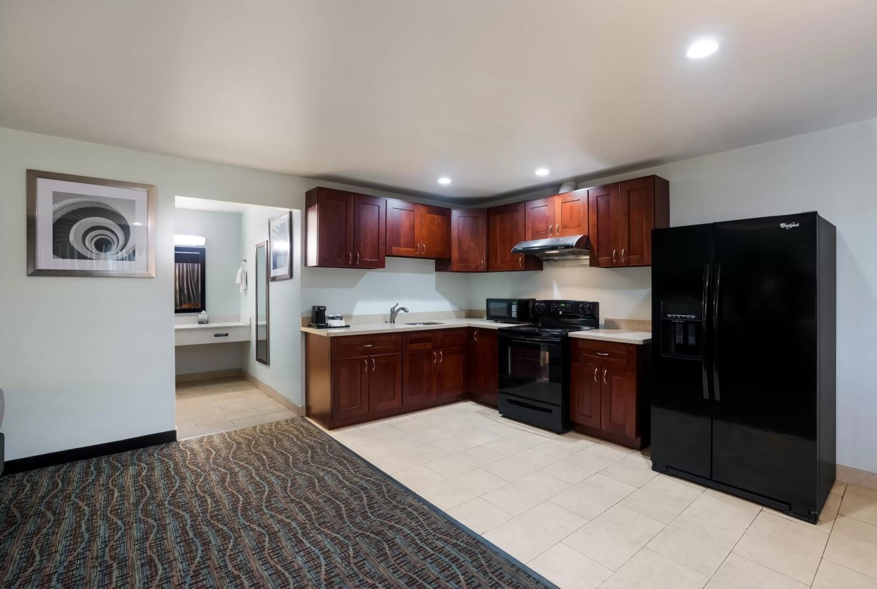 Kitchen or kitchenette in Quality Inn Fairfield Napa Valley Area